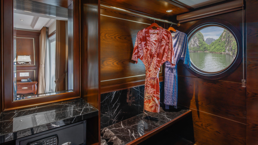 State Of The Art Wardrobe Amenities