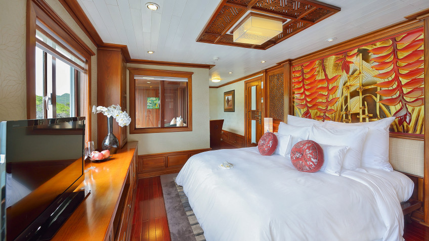 Paradise Peak Cruise: Superior Suite