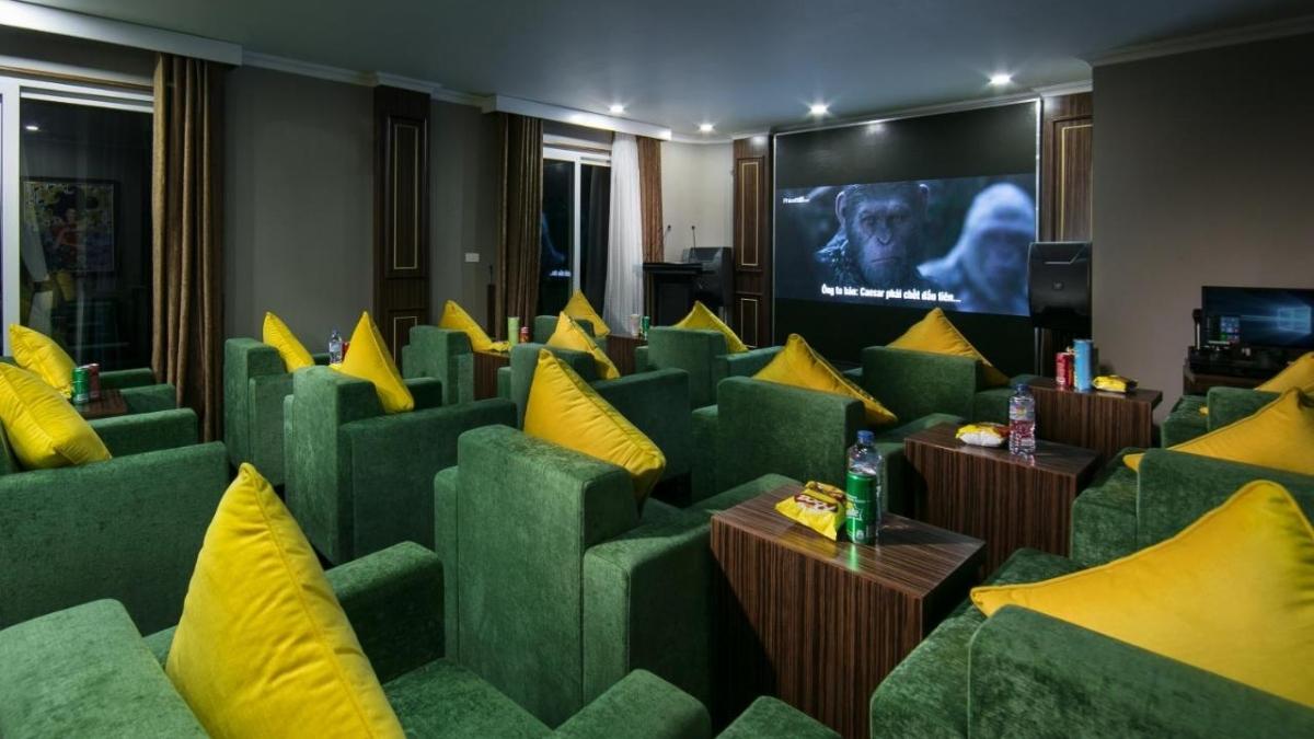 Starry Cinema