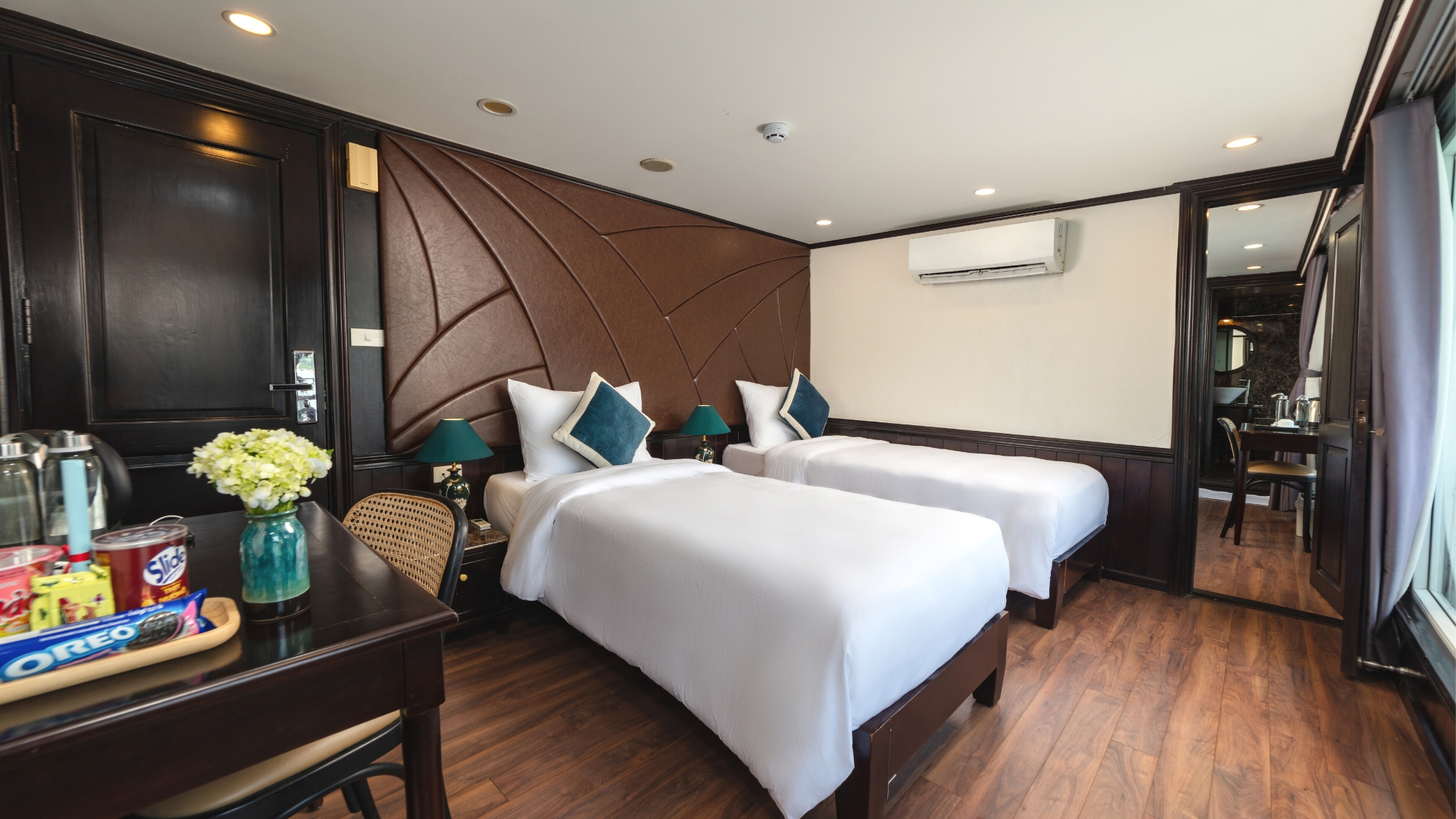 Family Connecting Junior Suite