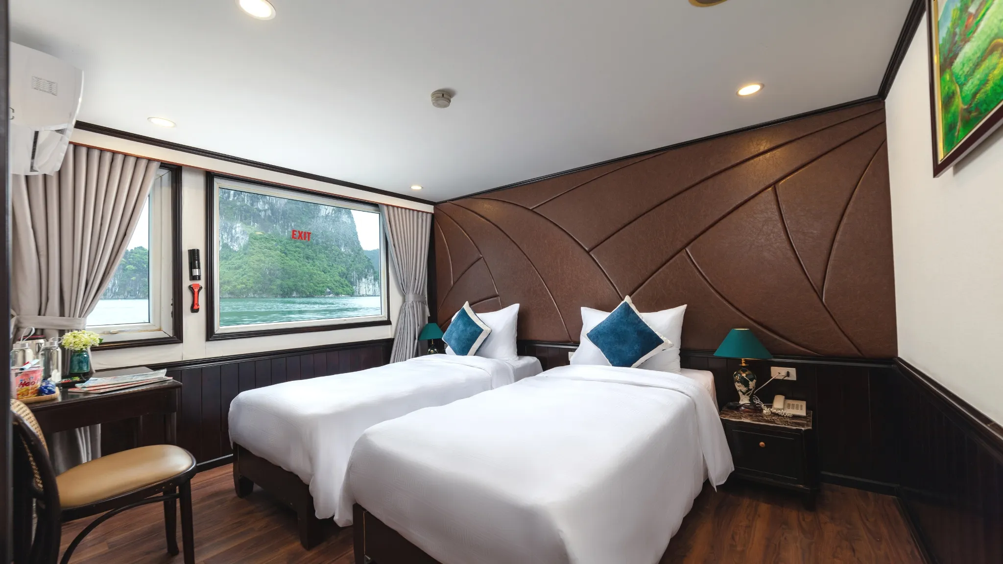 Deluxe Twin Cabin