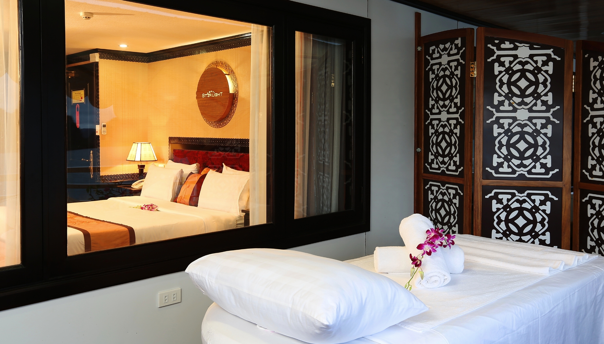 Massage bed outside the Suite