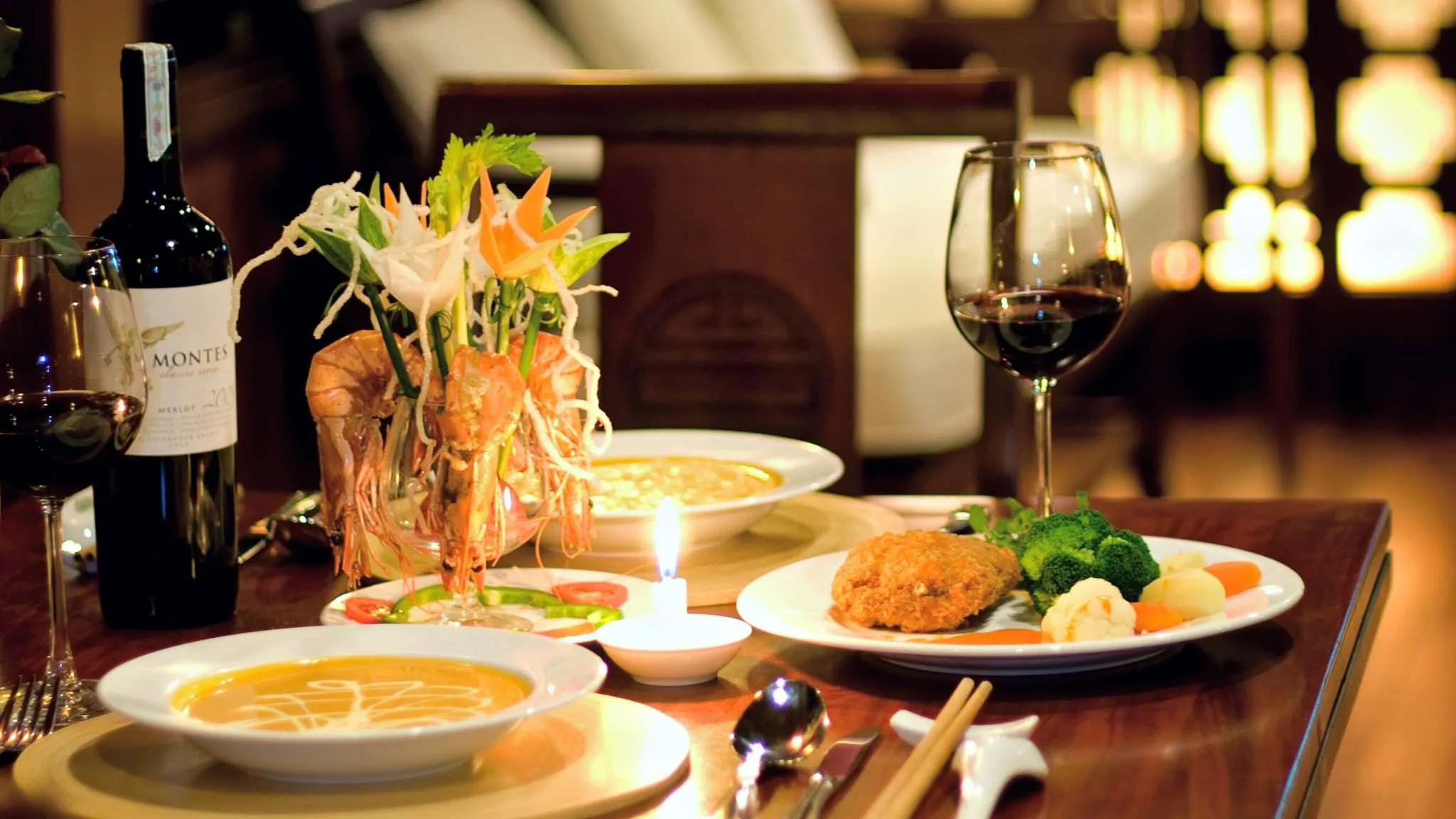 Dining In Peaceful Ambiance
