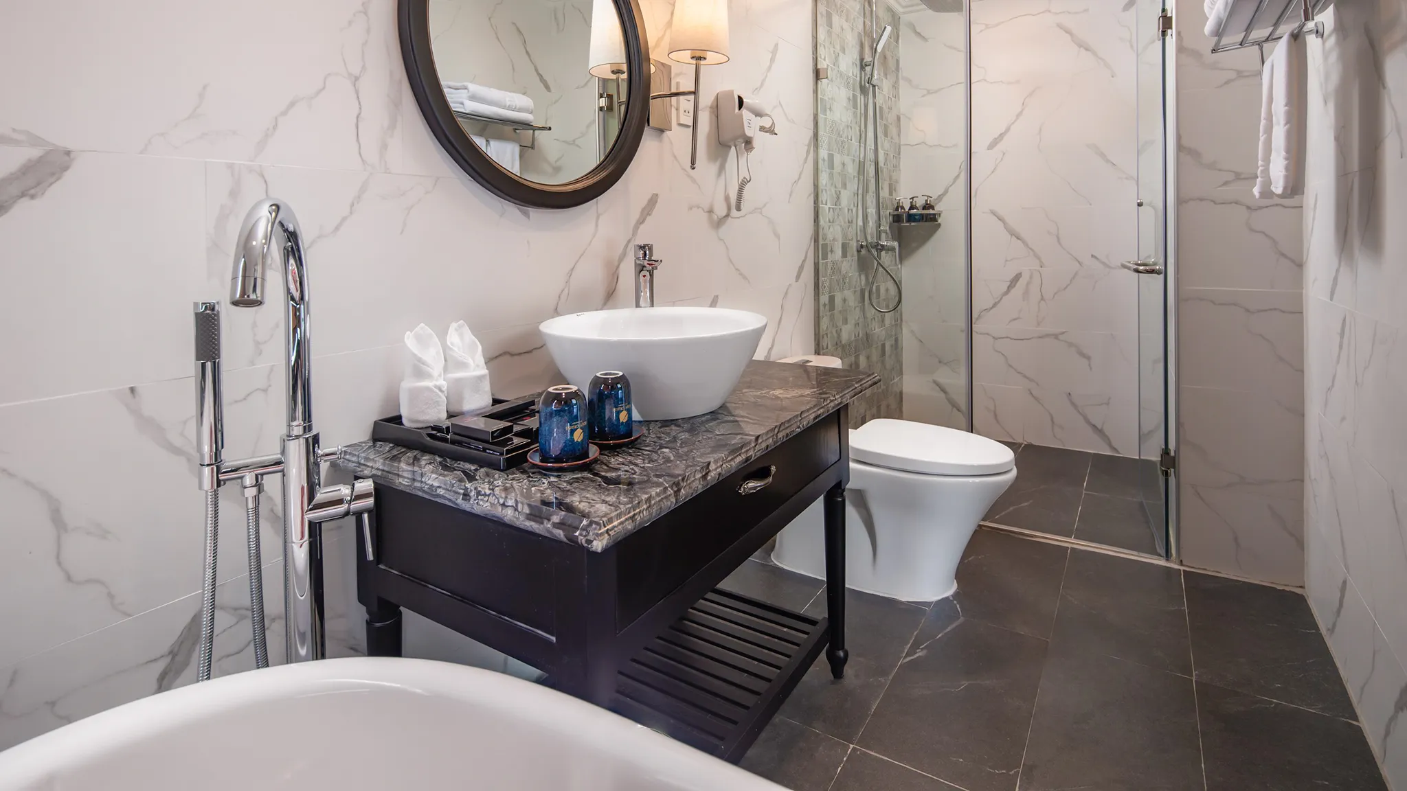 Modern facilities in the Bathroom