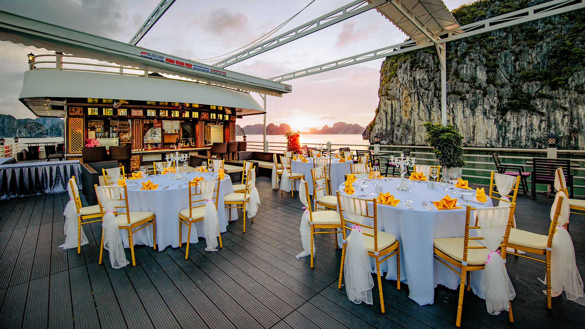 The airy sundeck is a nice choice for special events amidst the beautiful bay.