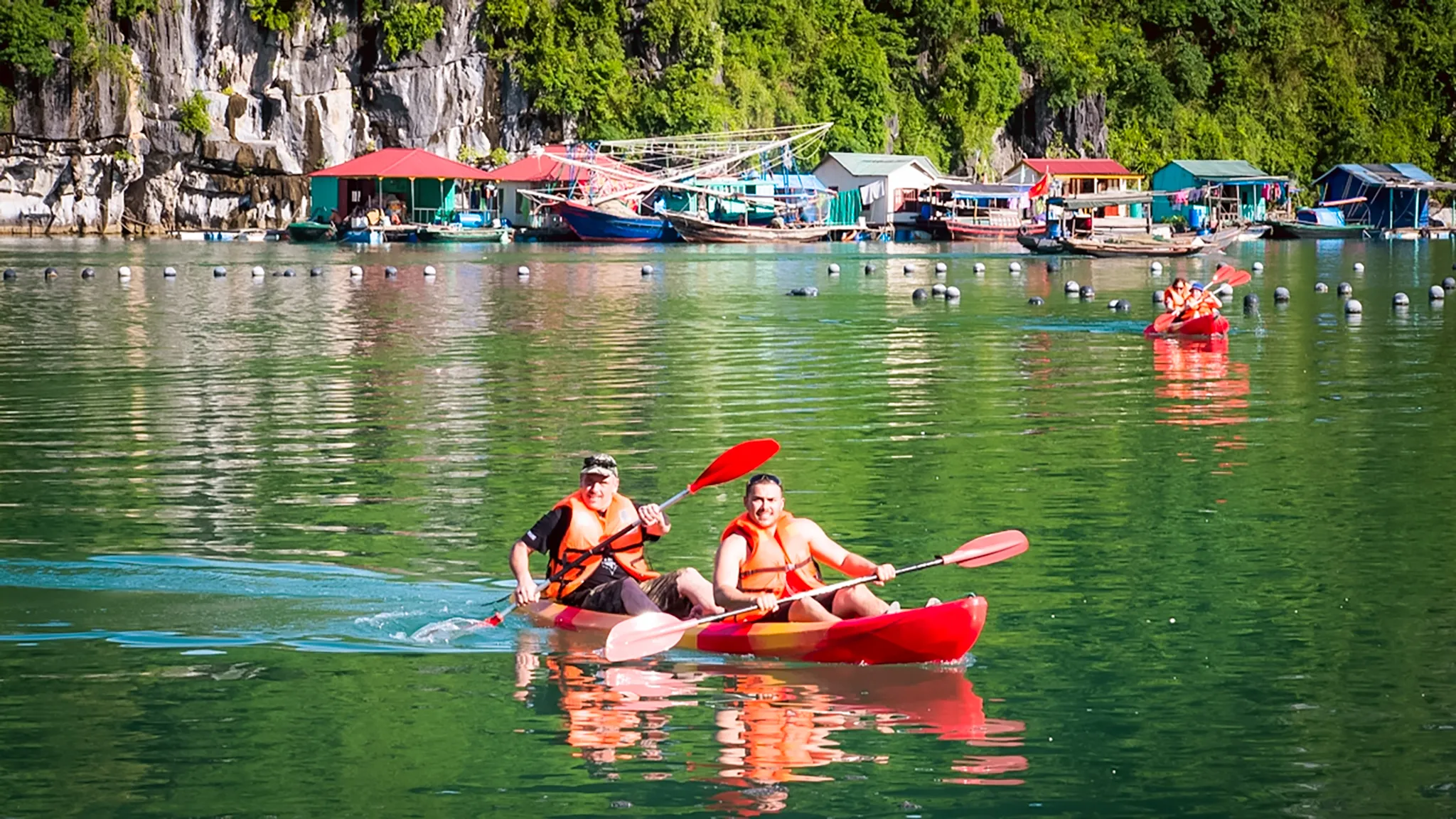 Amusing kayaking in Vung Vieng village
