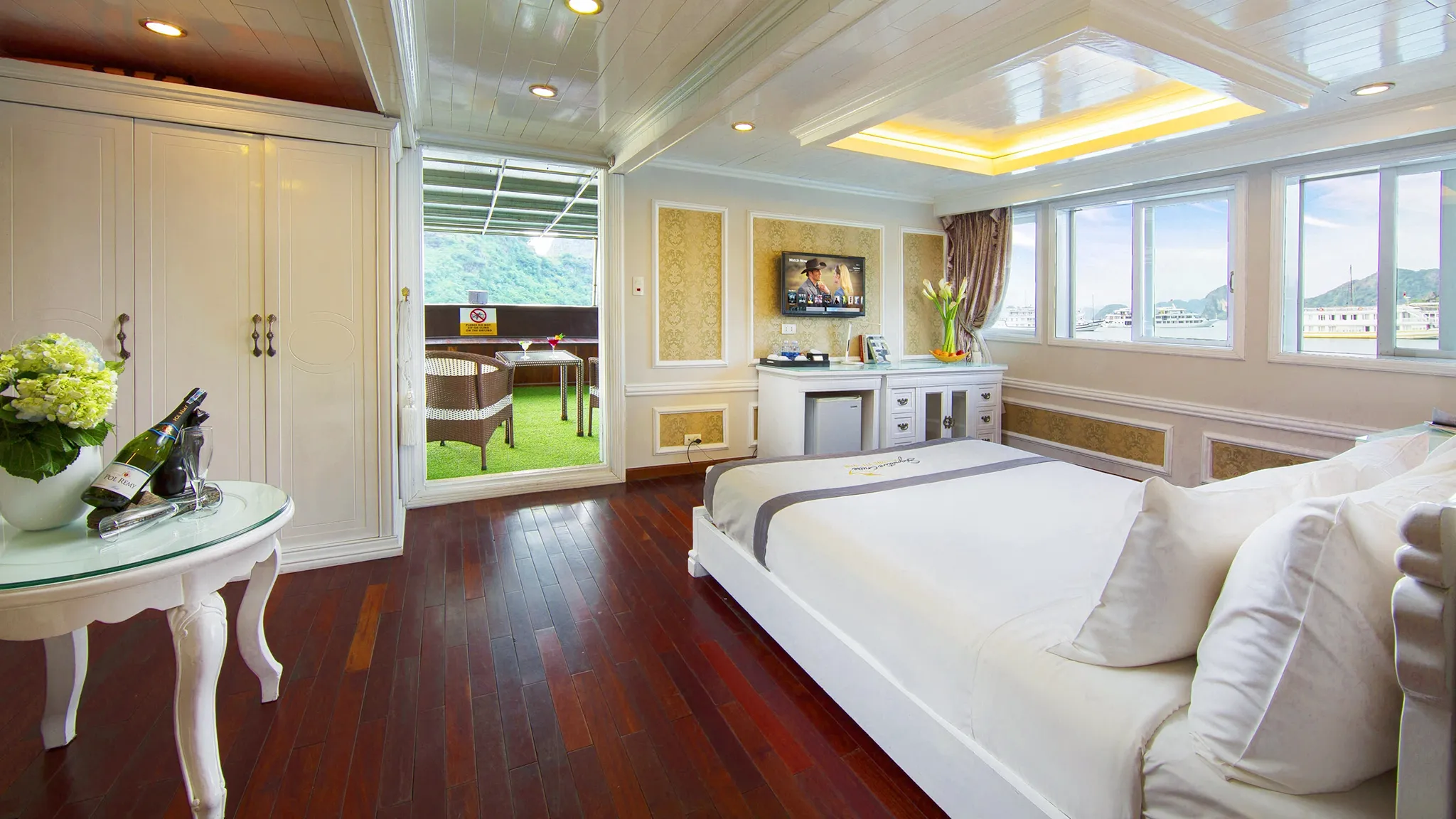 Comfy King-size Bed
