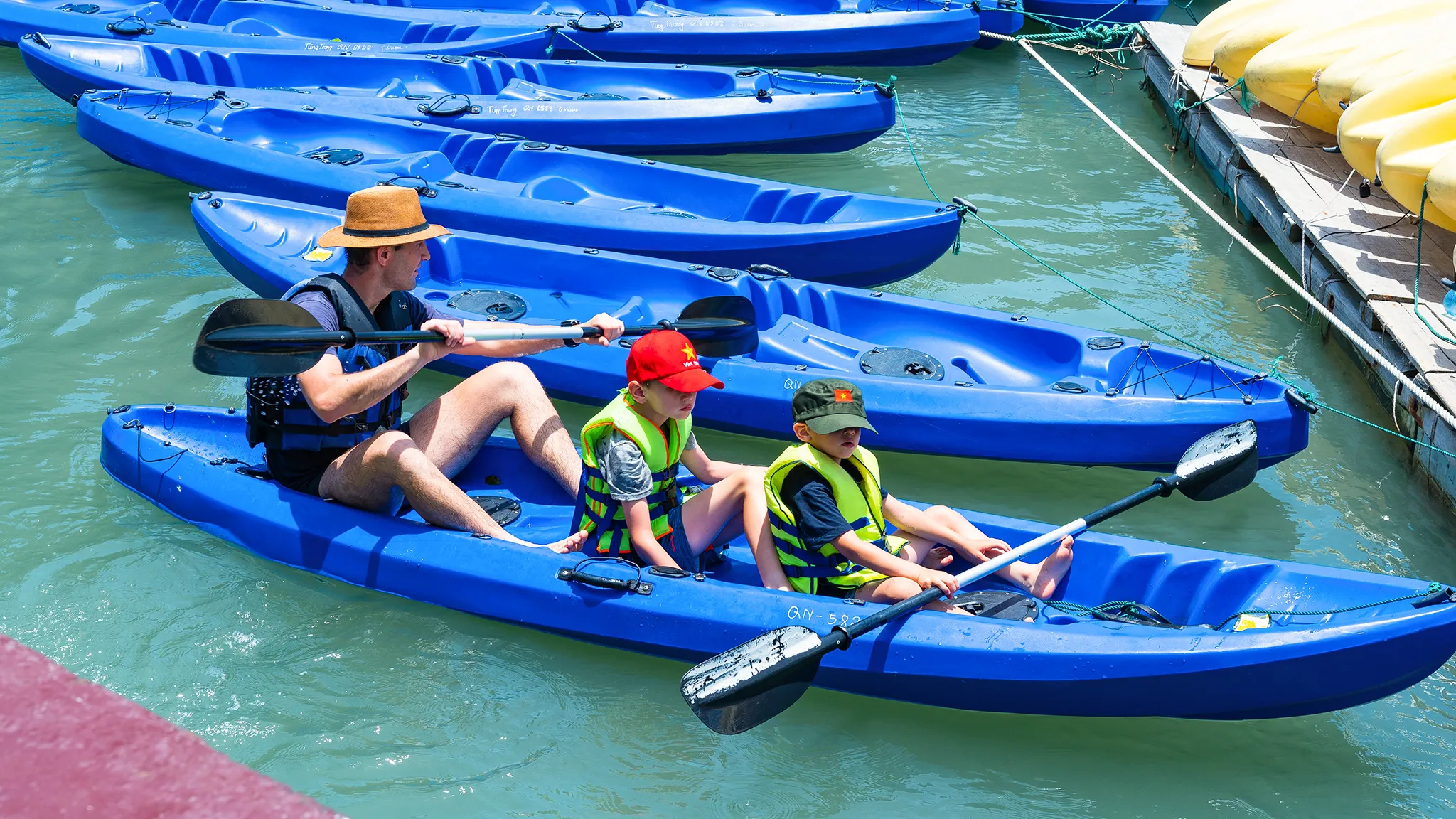 Have fun with Kayaking