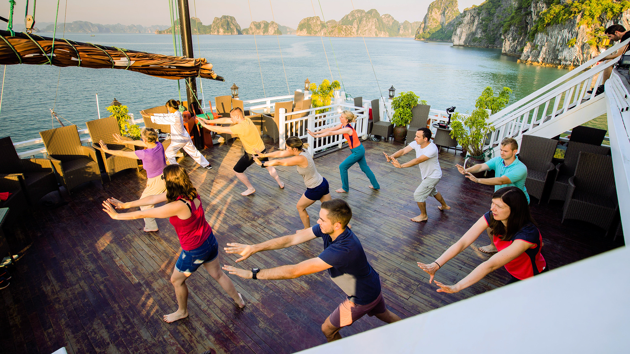 Exercise in the morning with Tai Chi to stretch your muscles