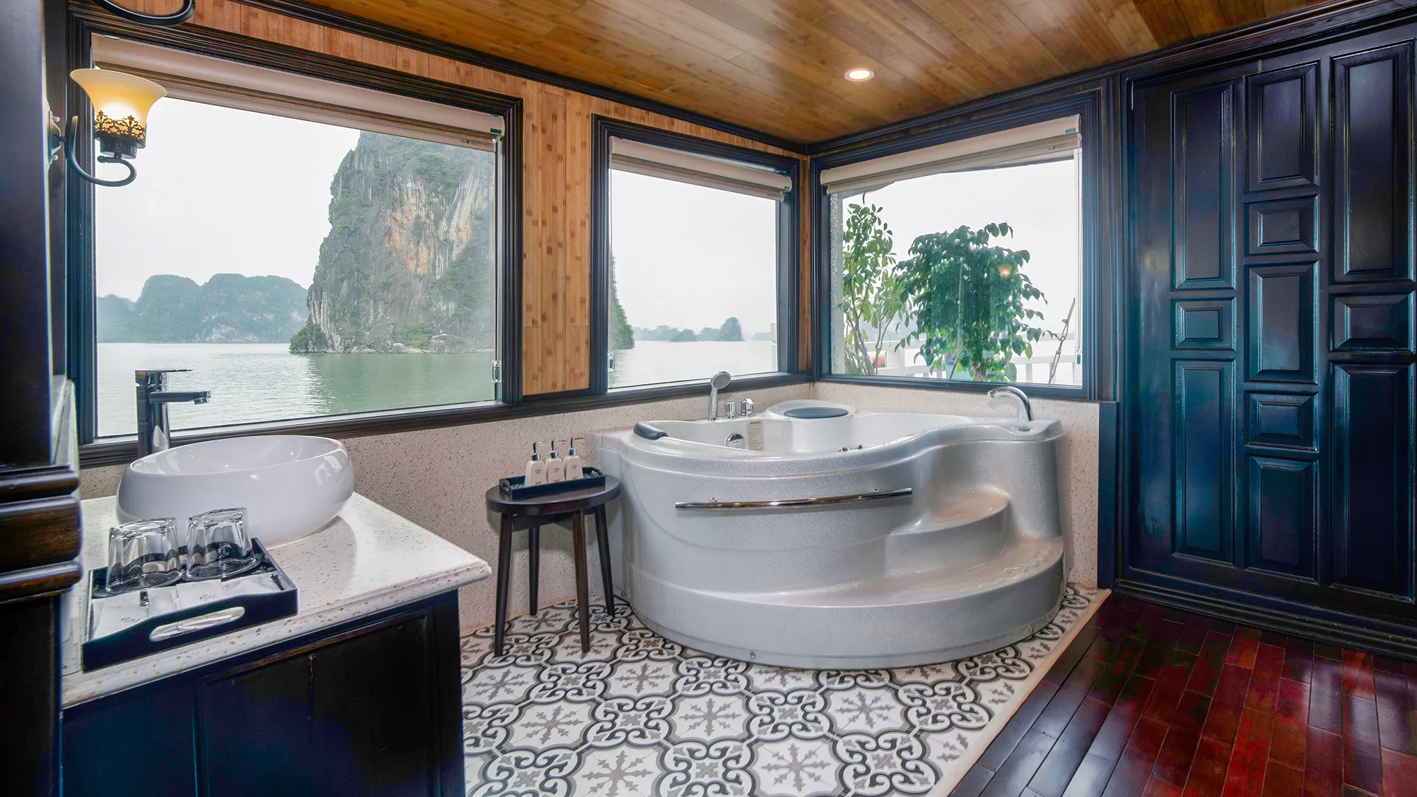 Elegant Bathroom with Jacuzzi