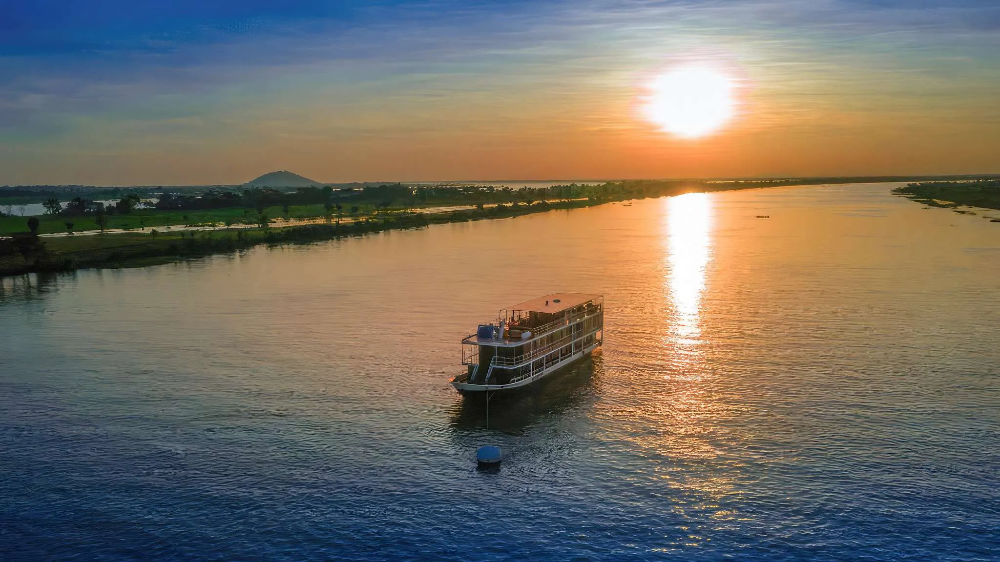 Glorious boat under the stunning sunset