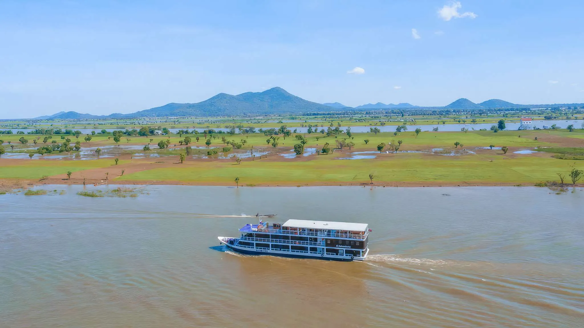 The charming Mekong Delta with Toum Tiou II