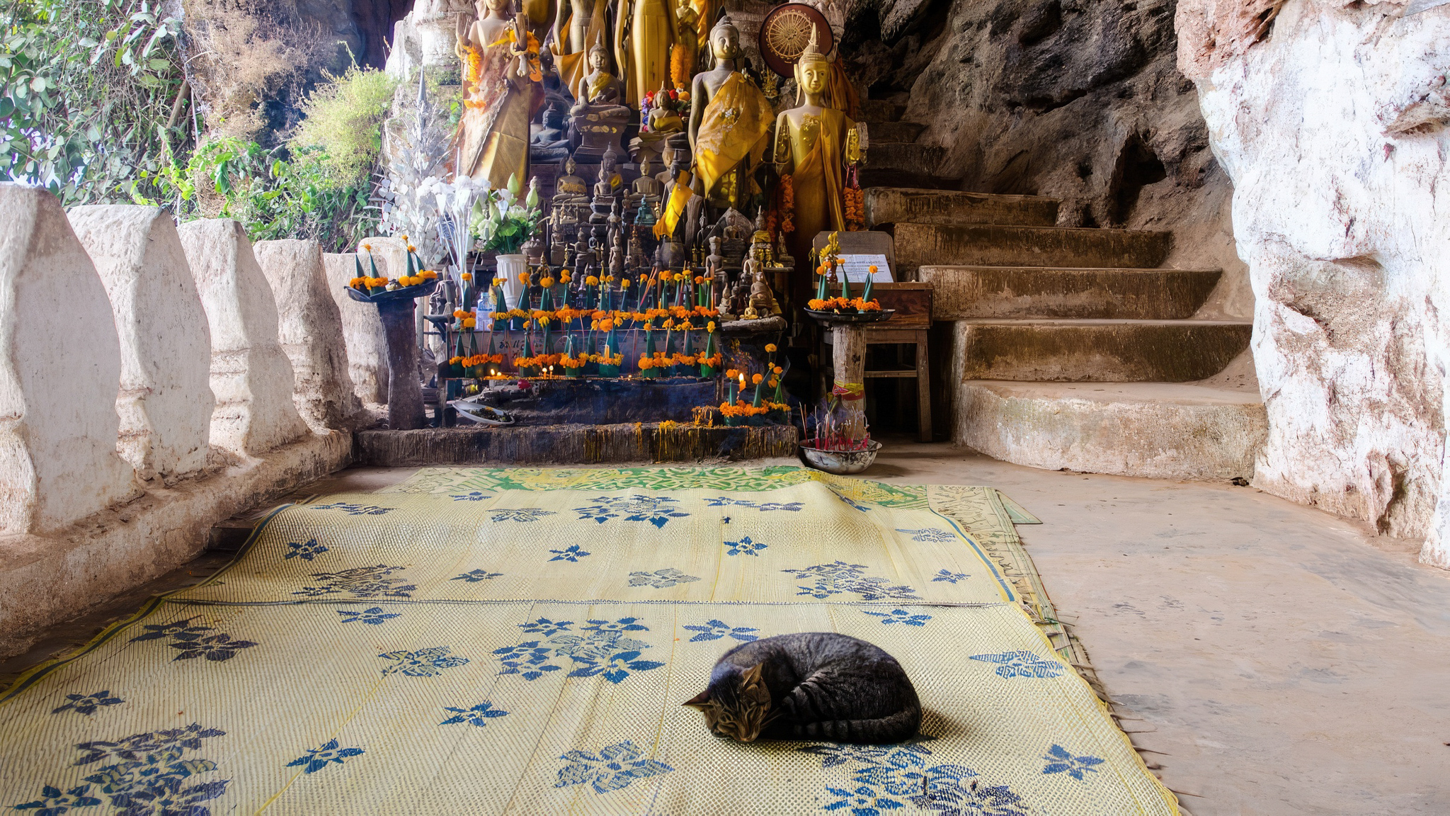 Pak Ou Cave