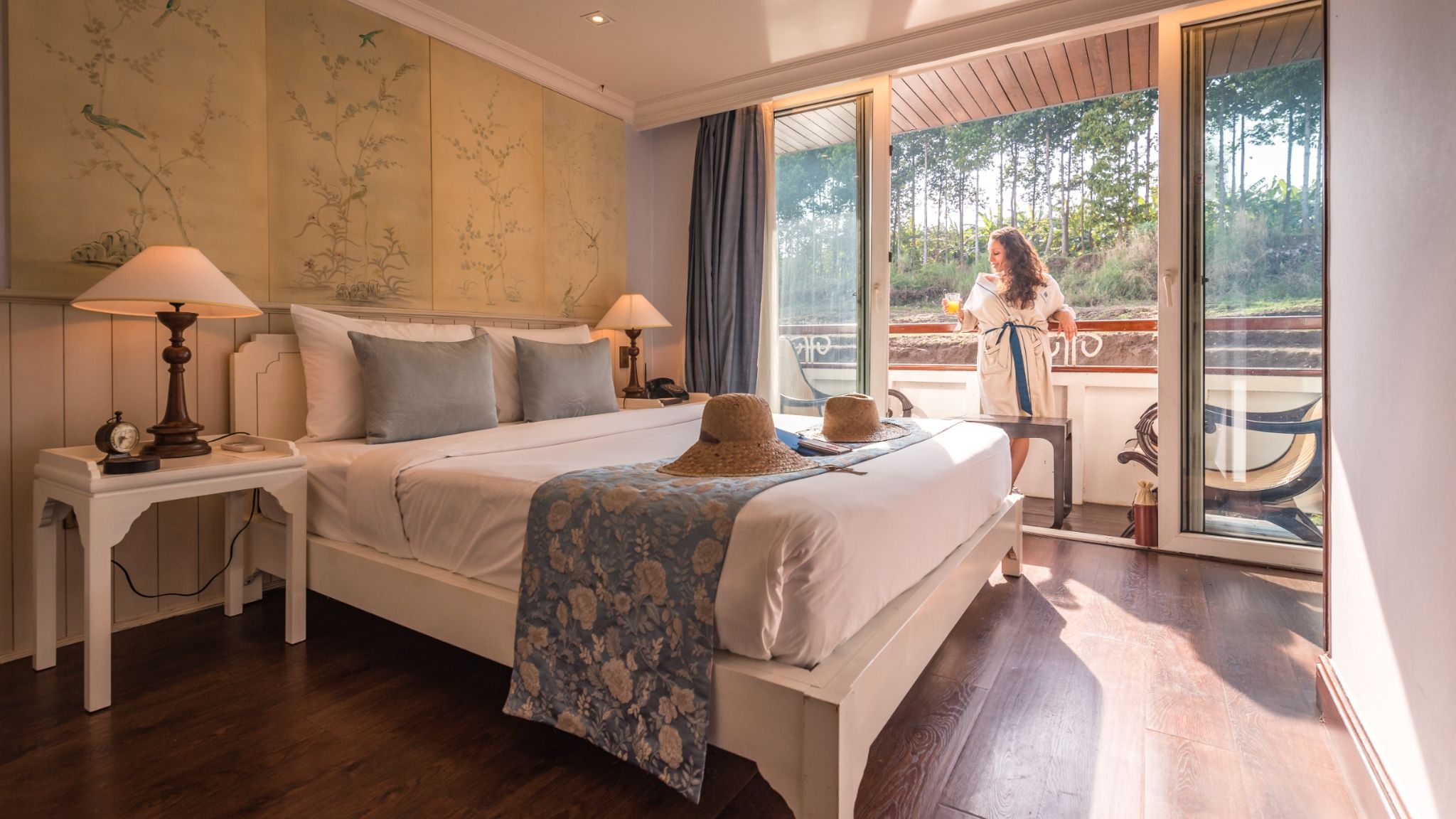 Superior Statesroom Overview