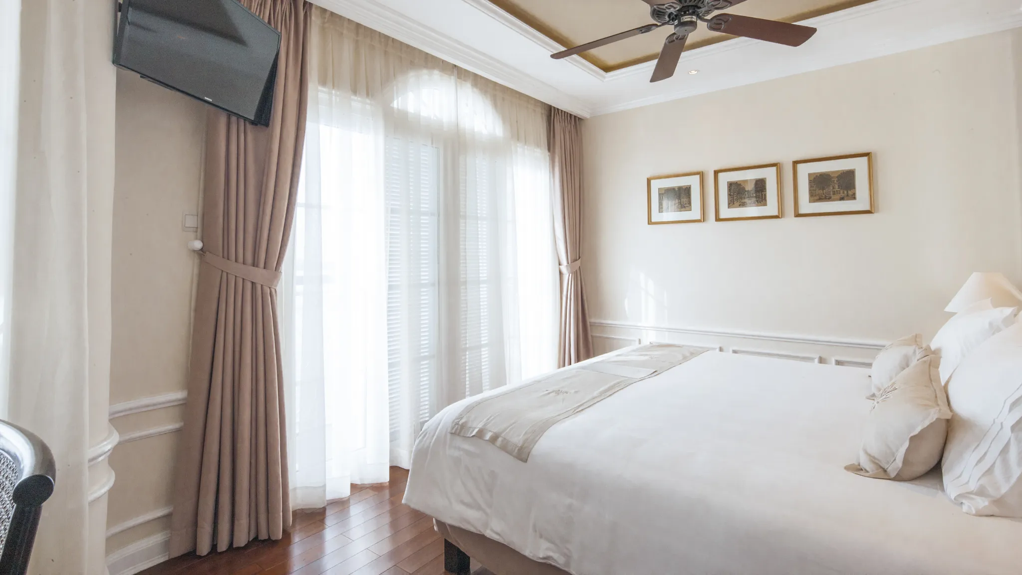 Comfortable suite