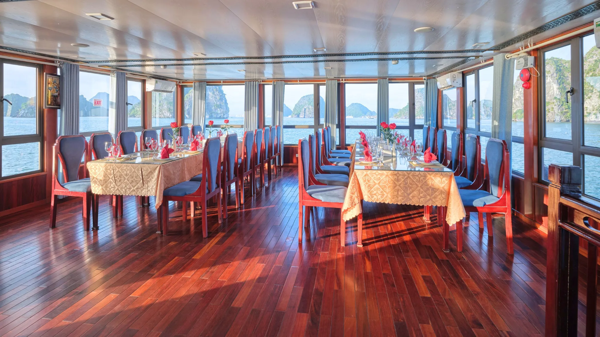 Airy Restaurant With Huge Sea-view windows