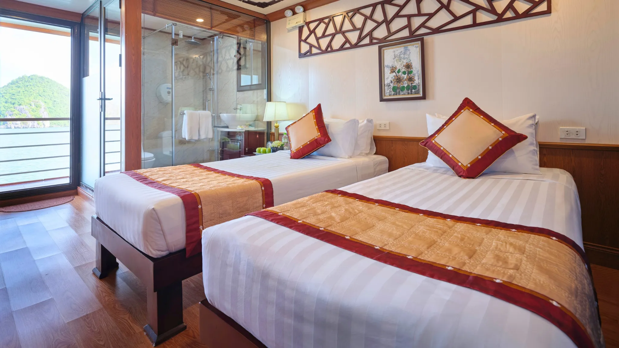 Wooden Décor In Twin Cabin