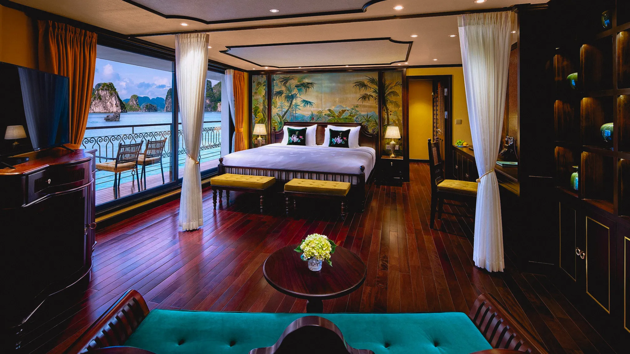 Pretty room in Indochinese design