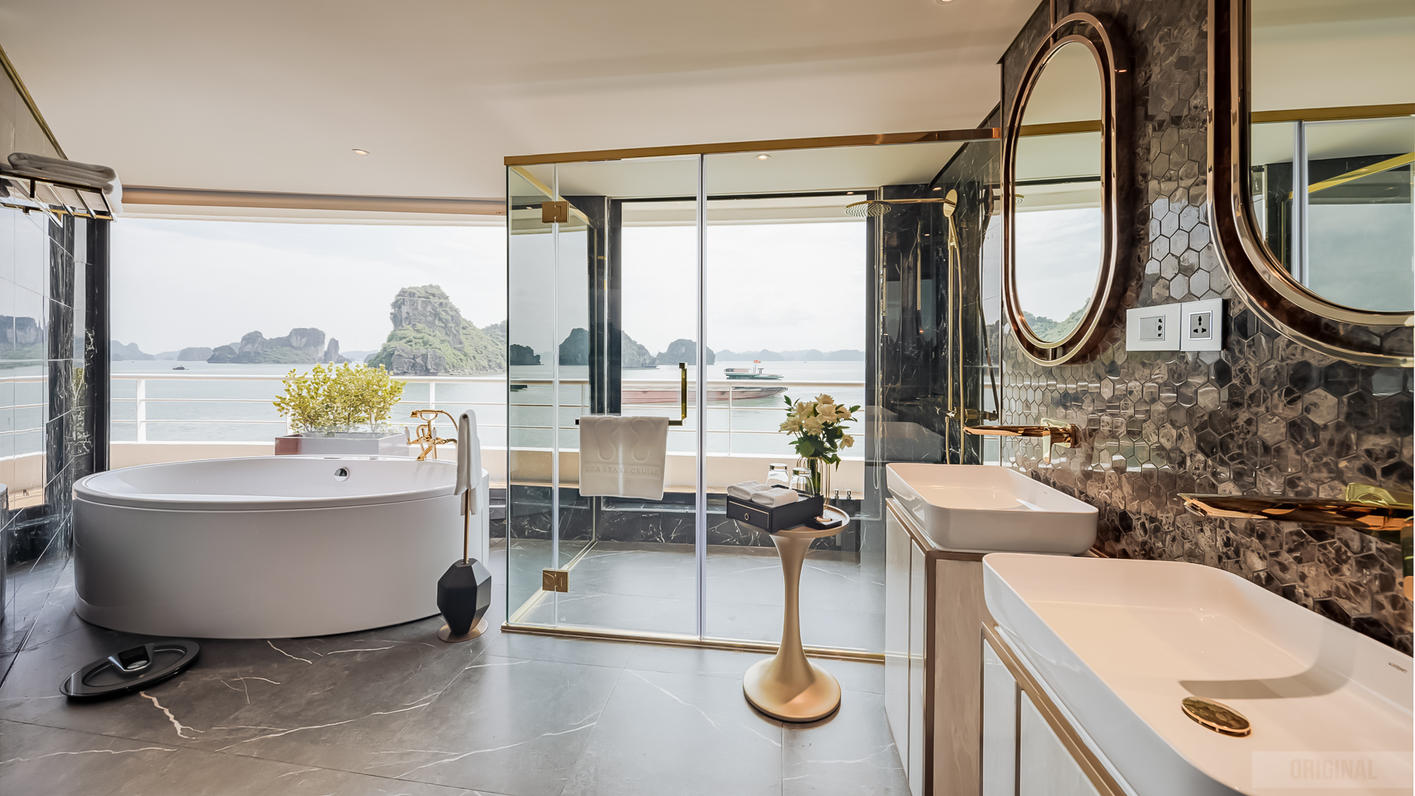 5-star bathroom facilities