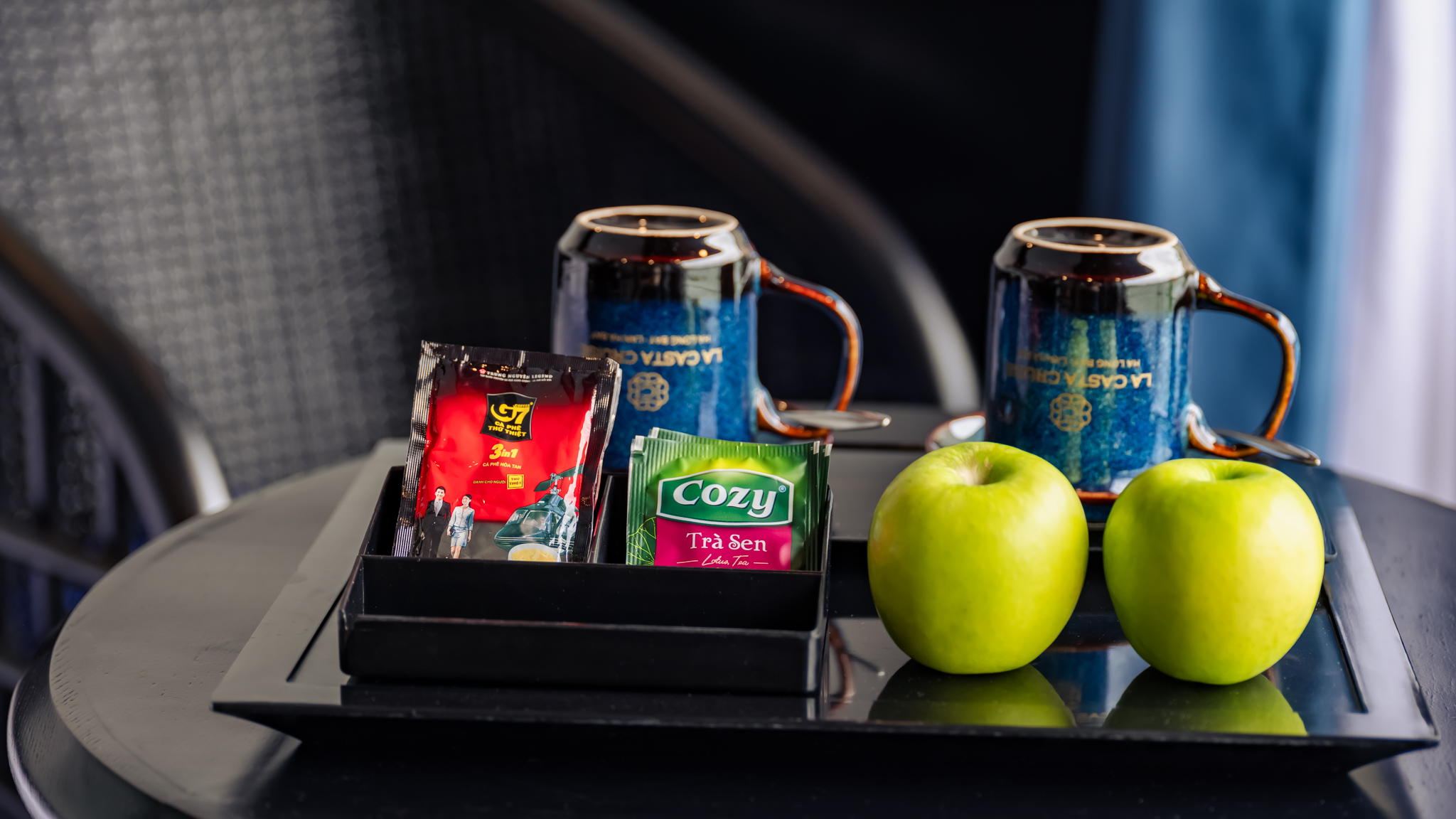 Complimentary Drinks & Fruits