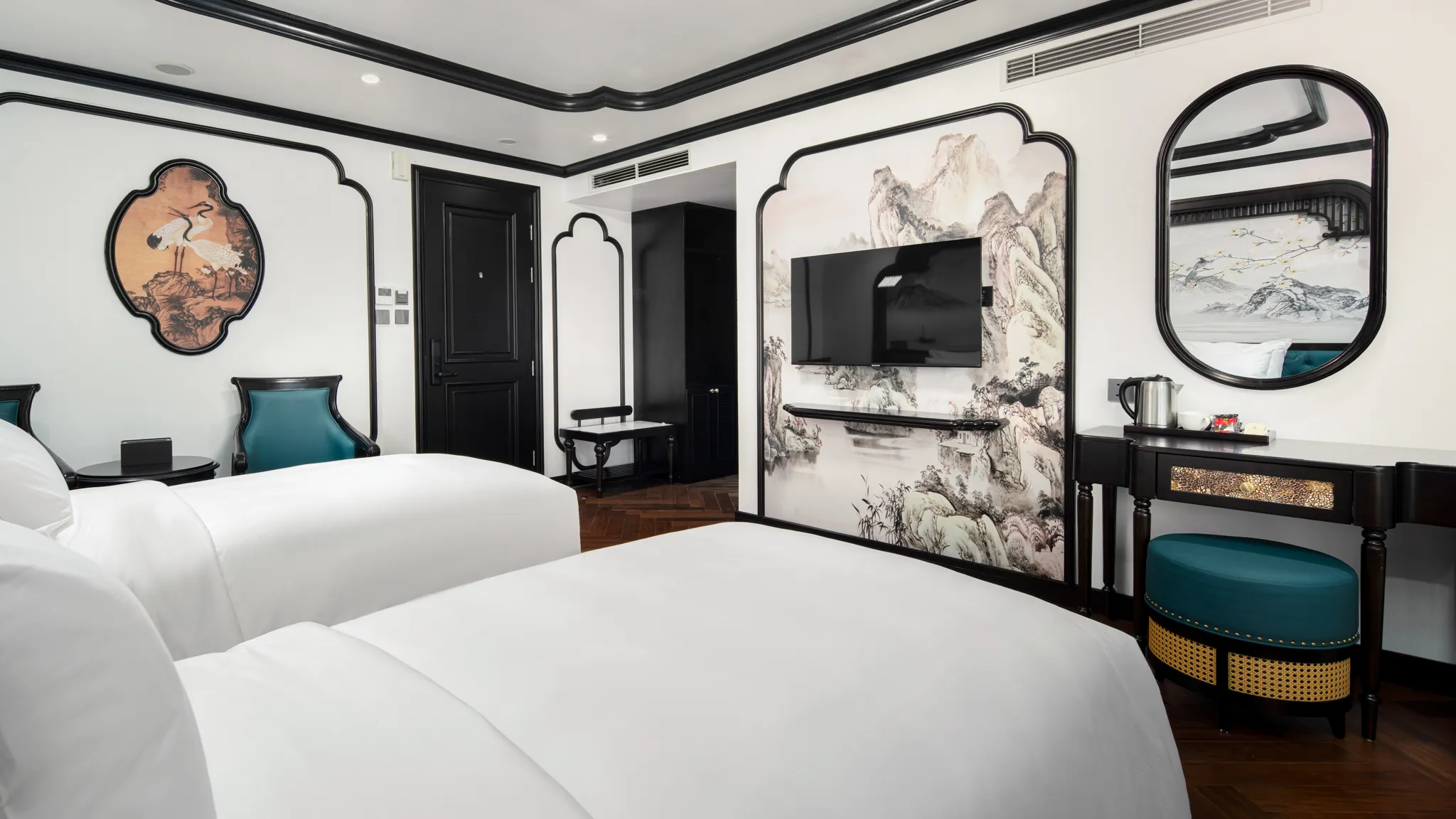 Twin cabin on board