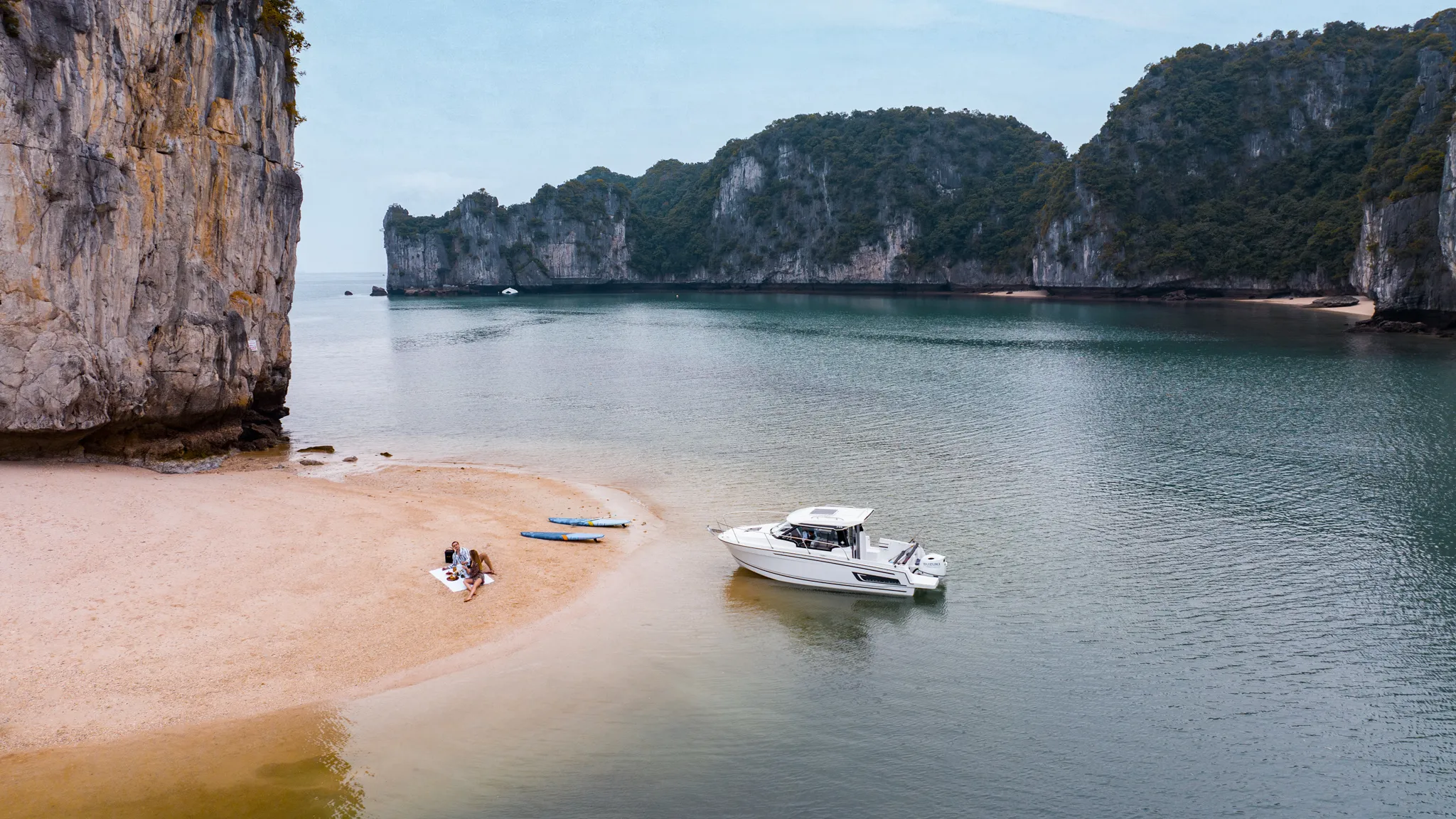 Pretty uncrowded beach in Lan Ha Bay