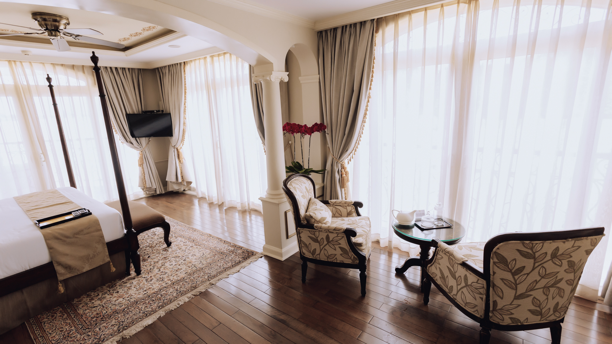 Classy Suite for Mekong Overnight Cruise