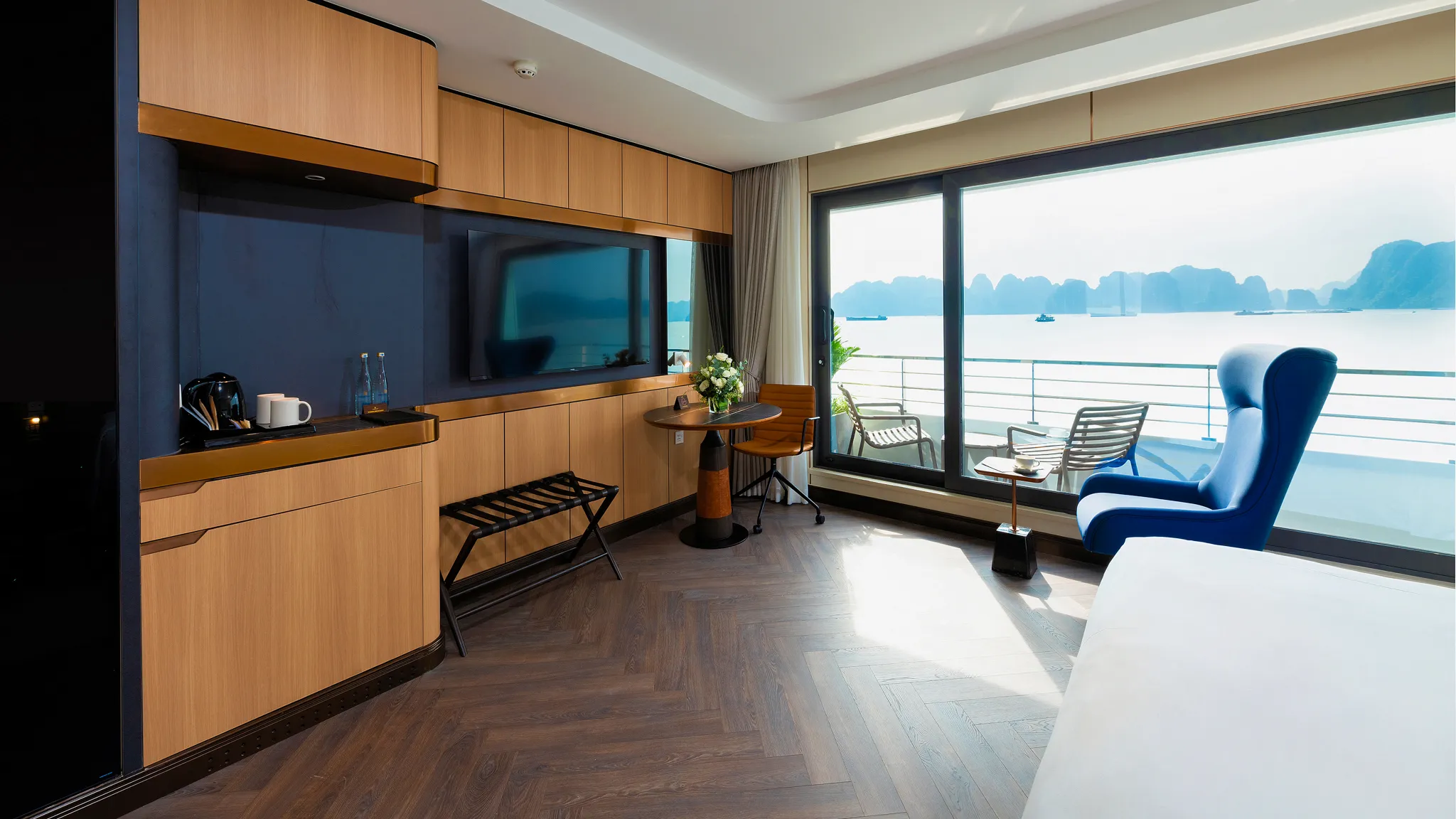 Enjoy view with a wonderful view