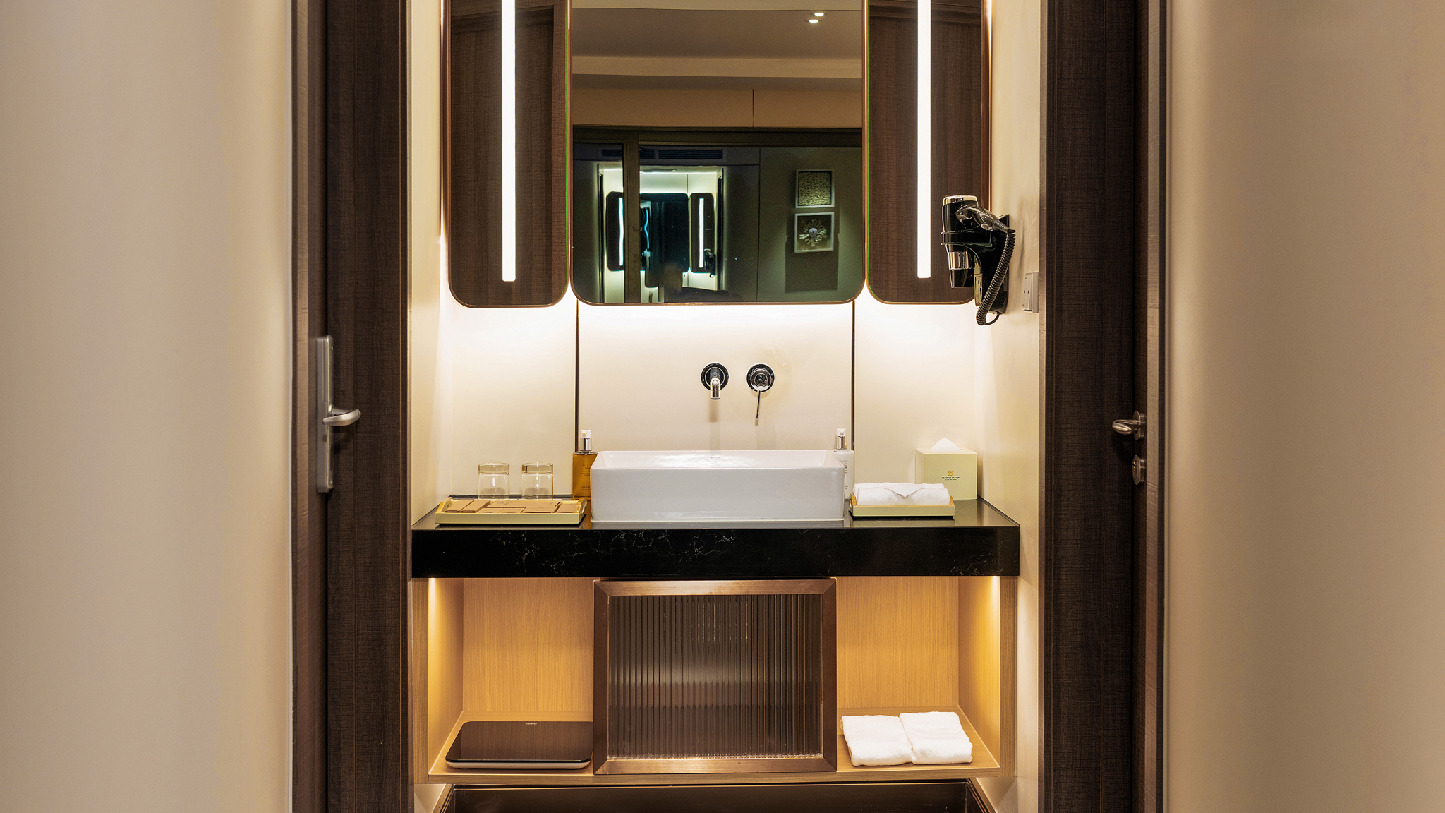 Ocean Suite Triple bathroom