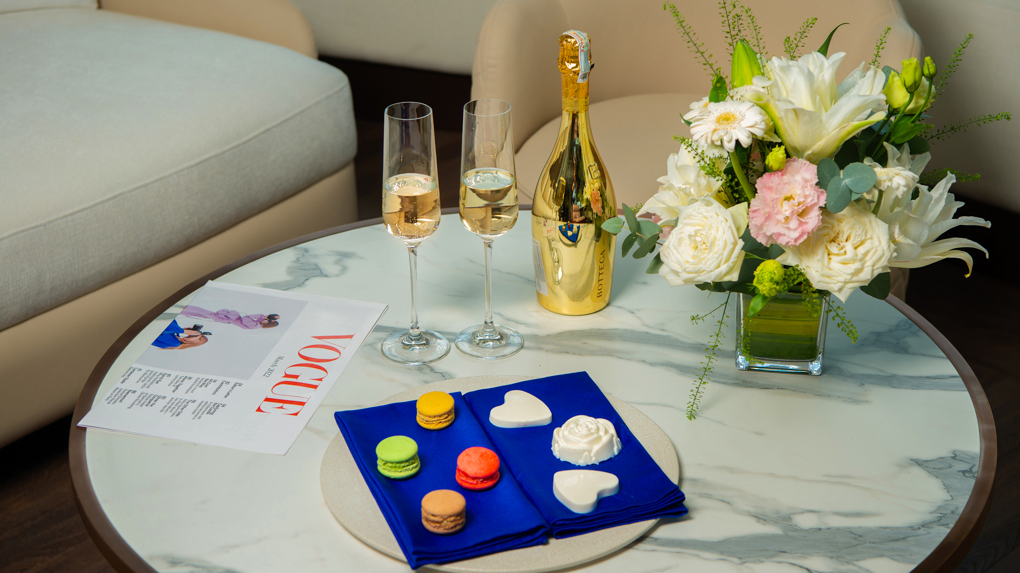 Welcome drink and cake