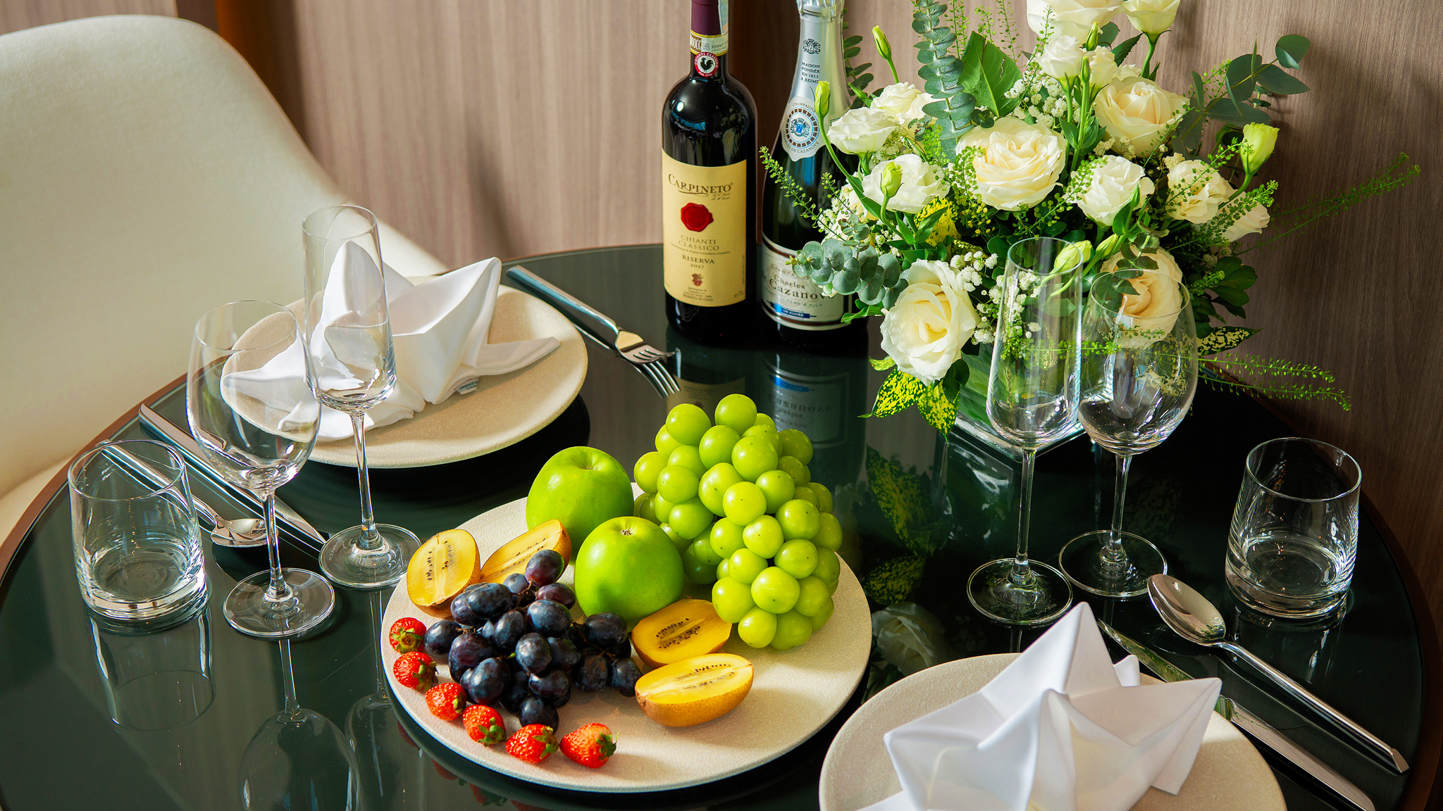 Fresh fruit in Oceania Suite