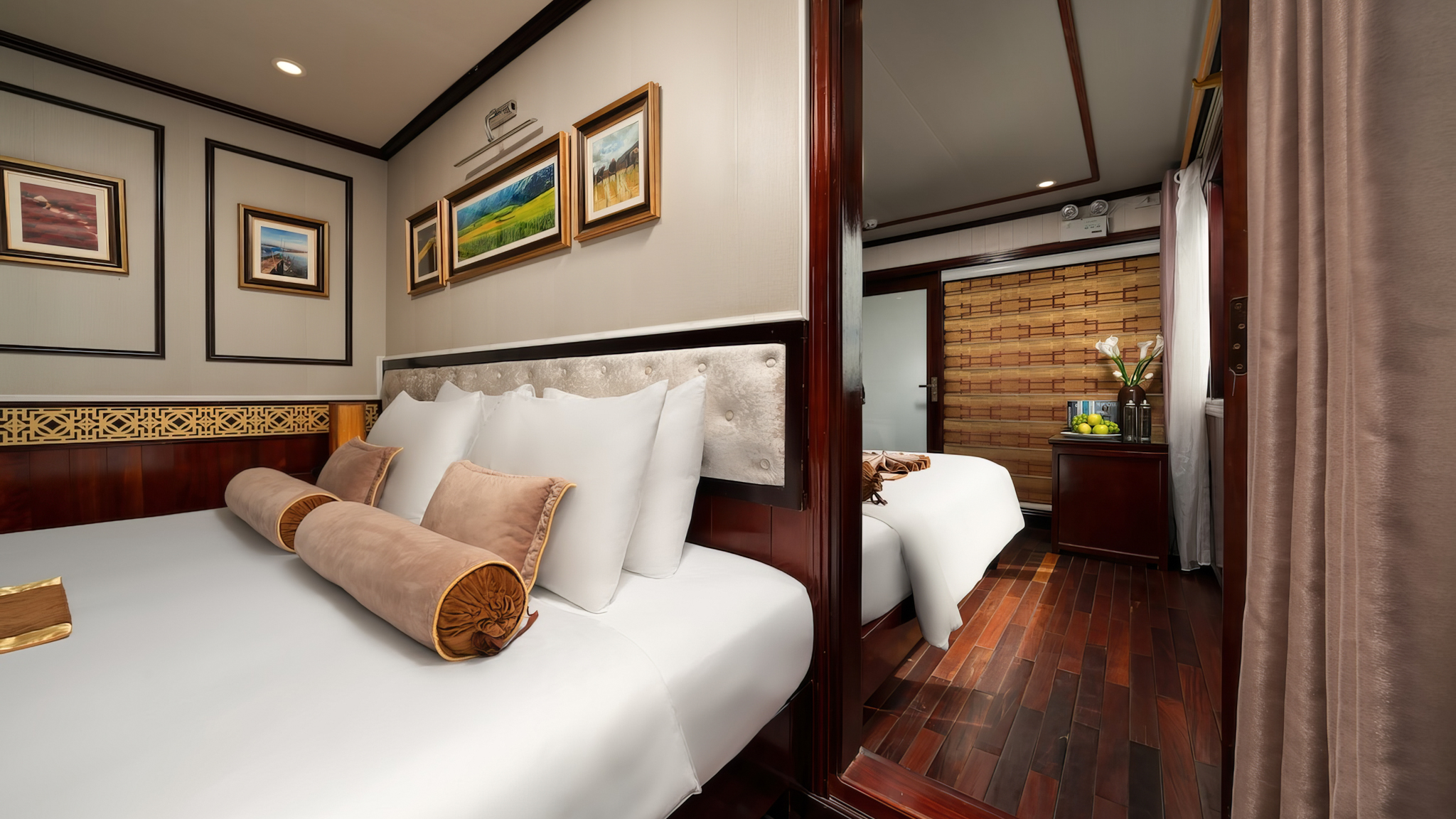 Deluxe Connecting Room