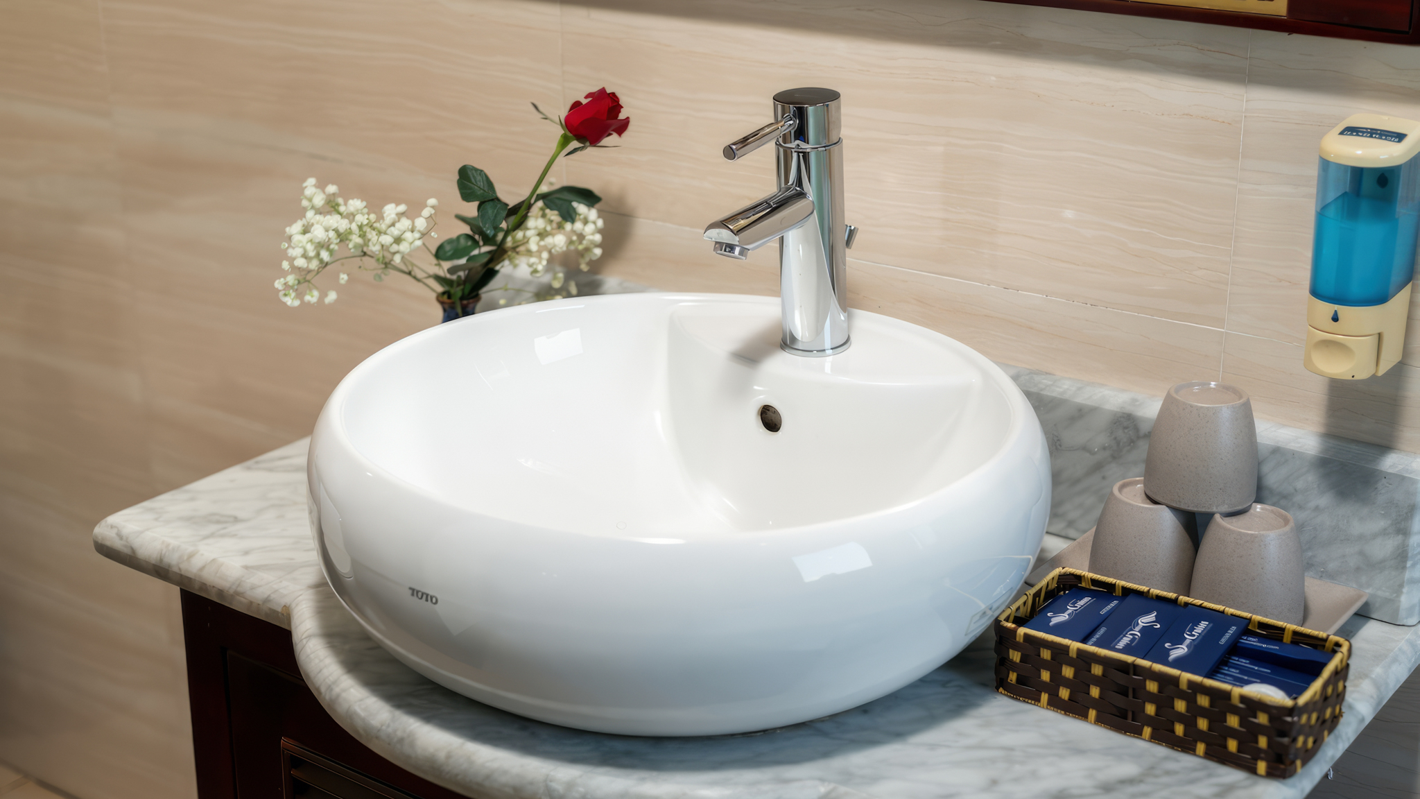 Full Bathroom Amenities