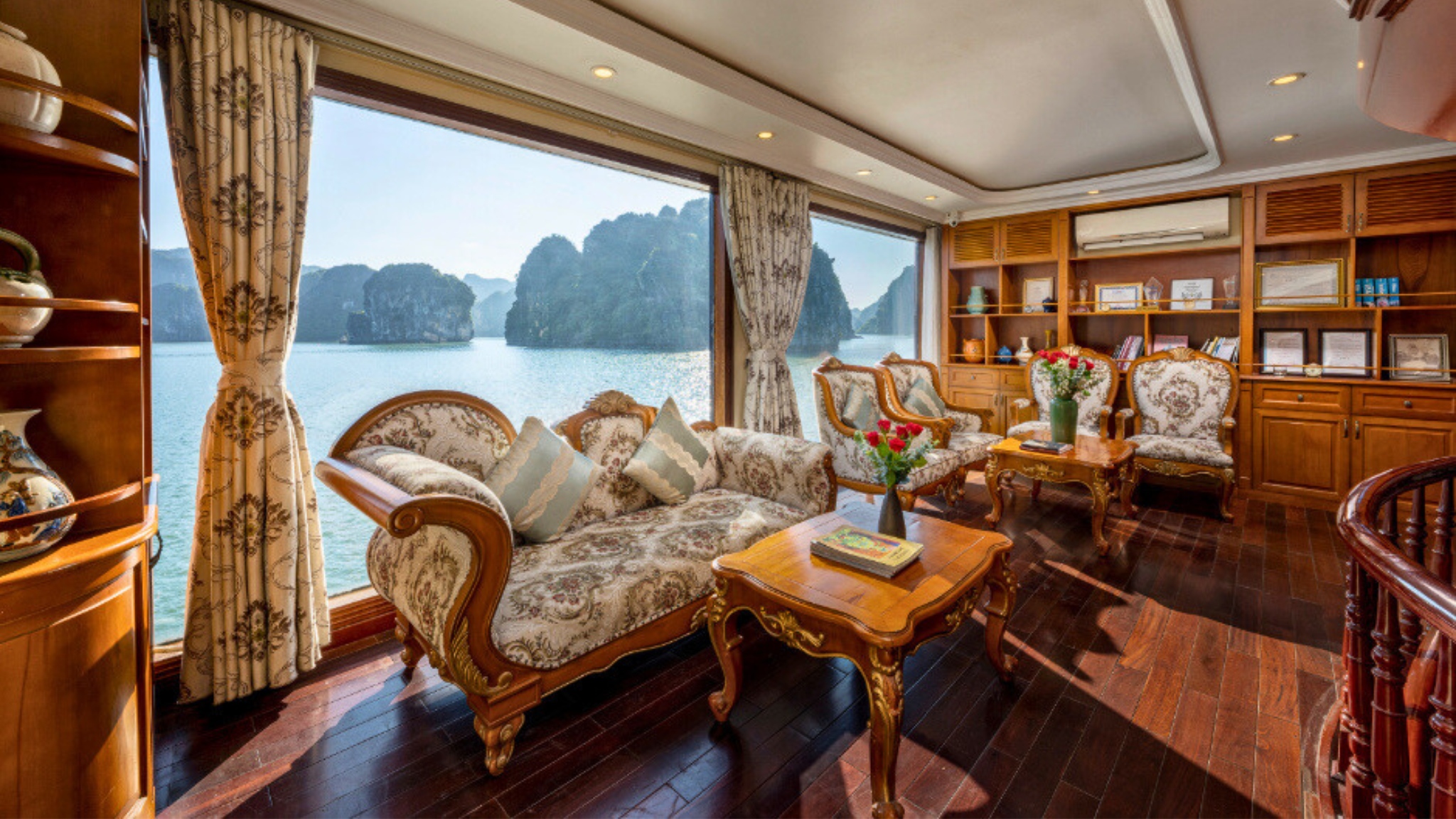 Bao Dai Libary in the Lounge