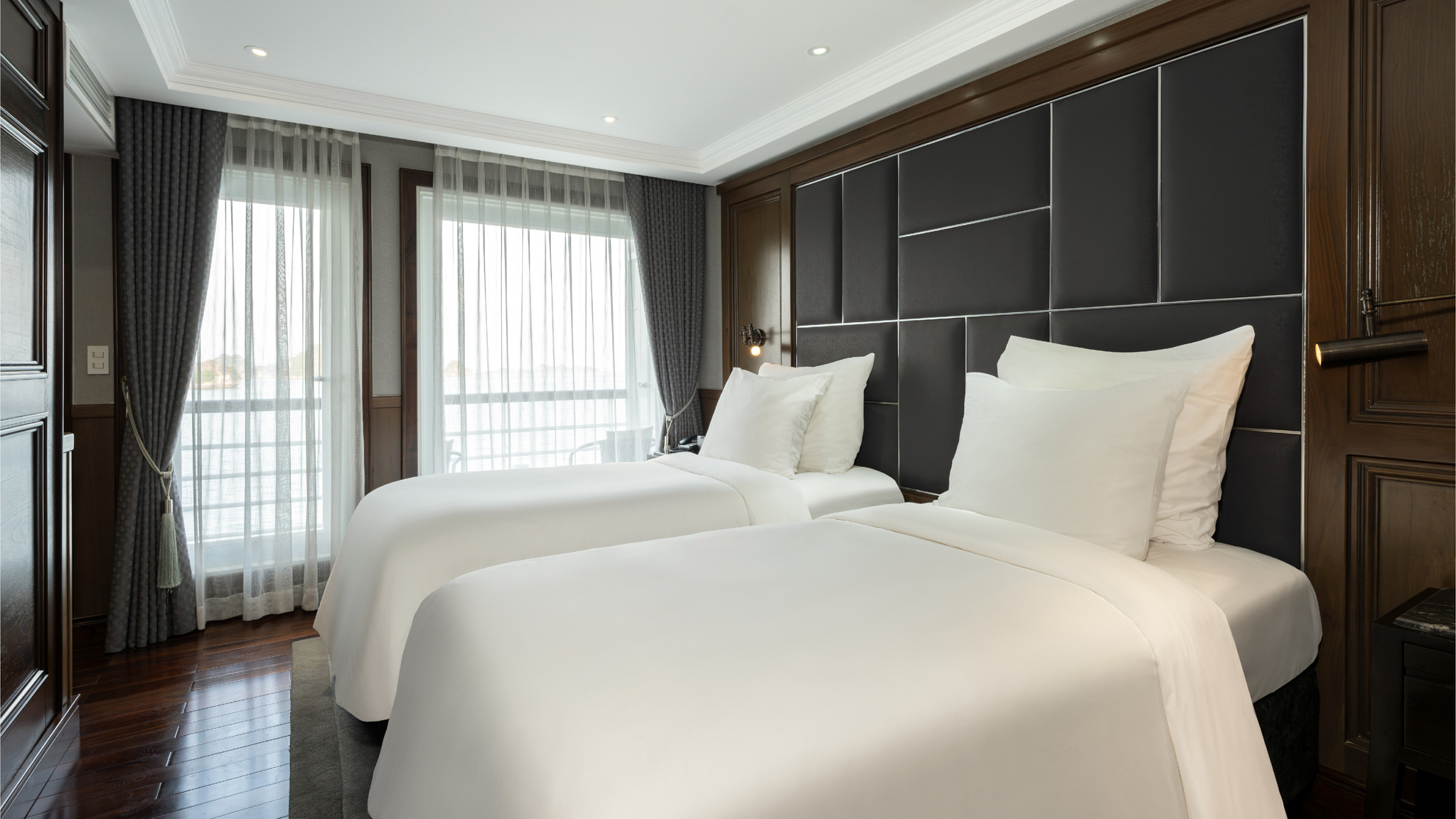 Executive Ambassador Balcony