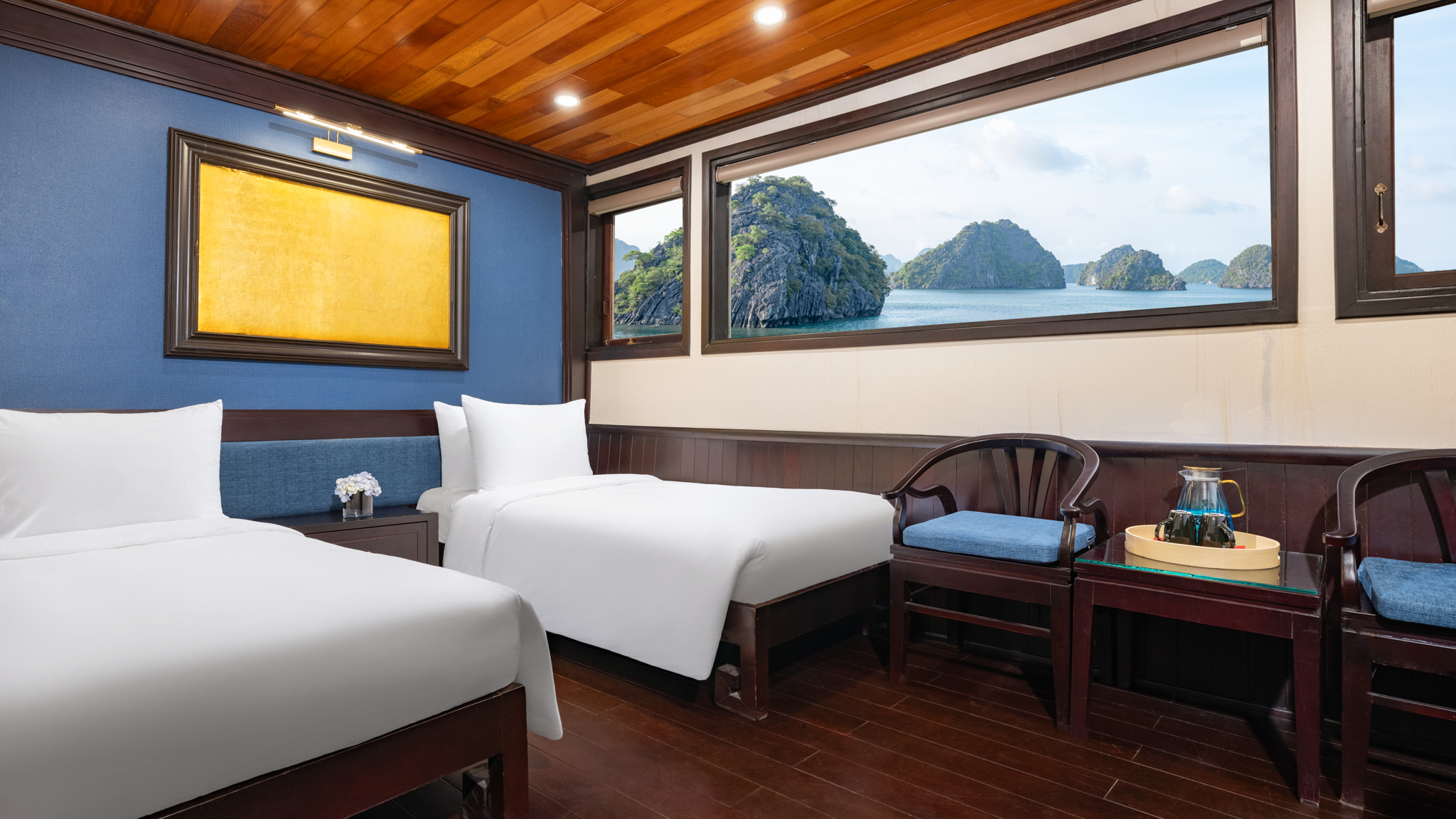 Triple cabin for groups