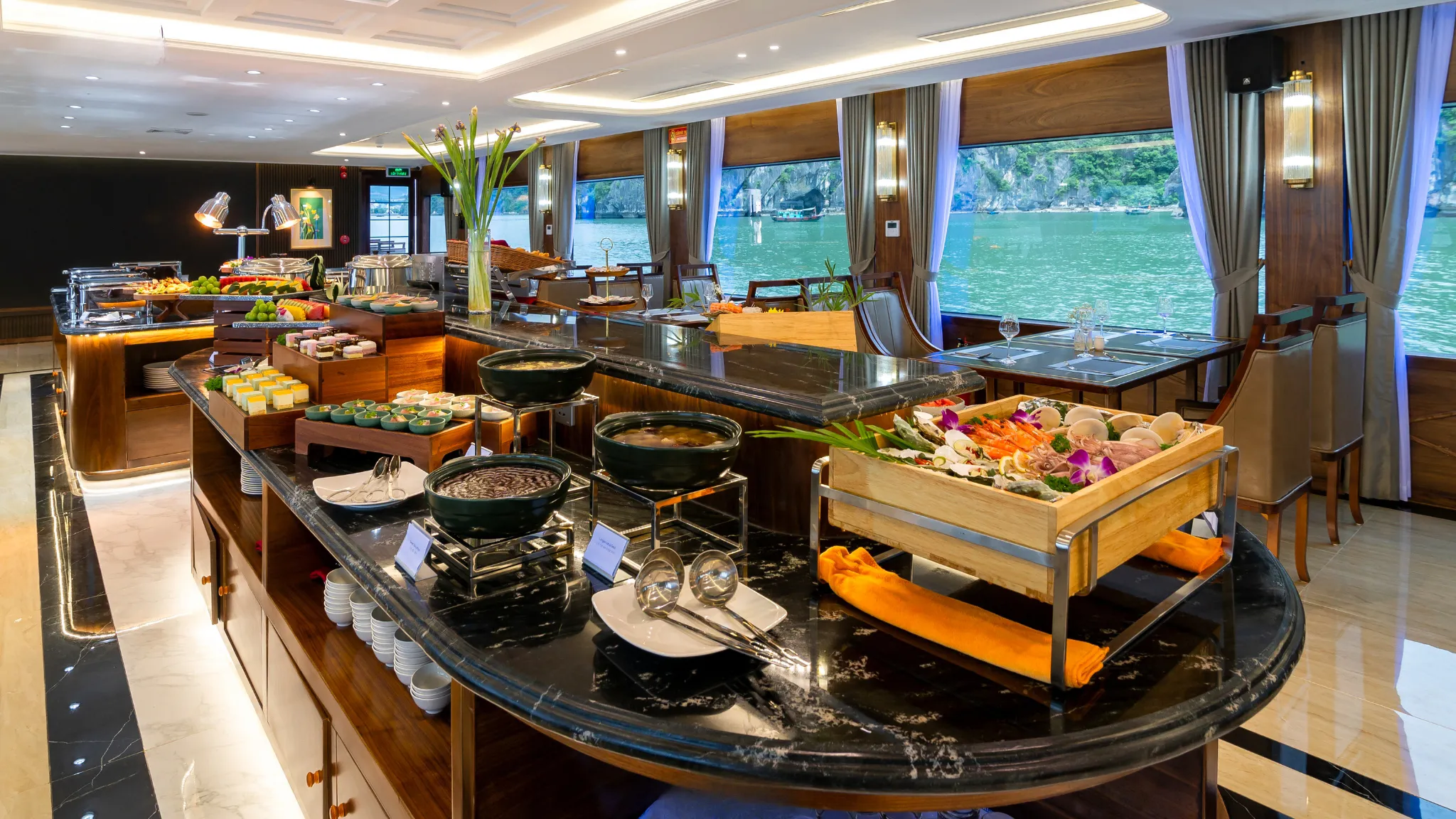 The well 1st Floor Restaurant