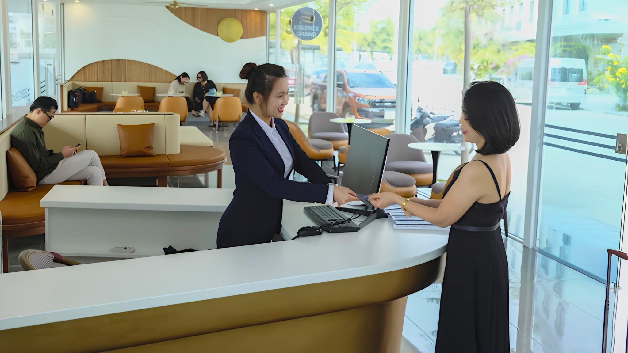 Waiting Lounge in Tuan Chau Marina