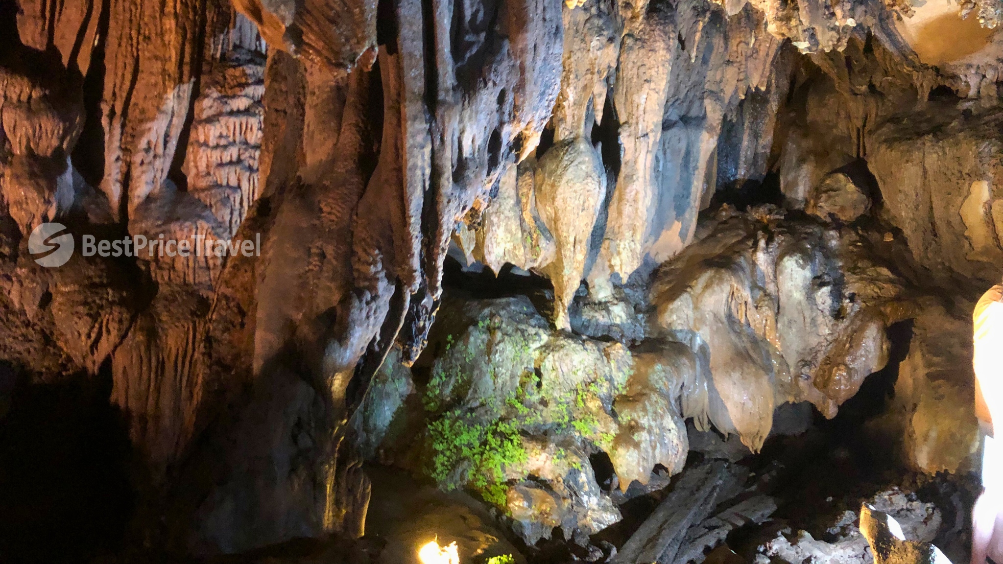 Explore the natural beauty of Trung Trang Cave
