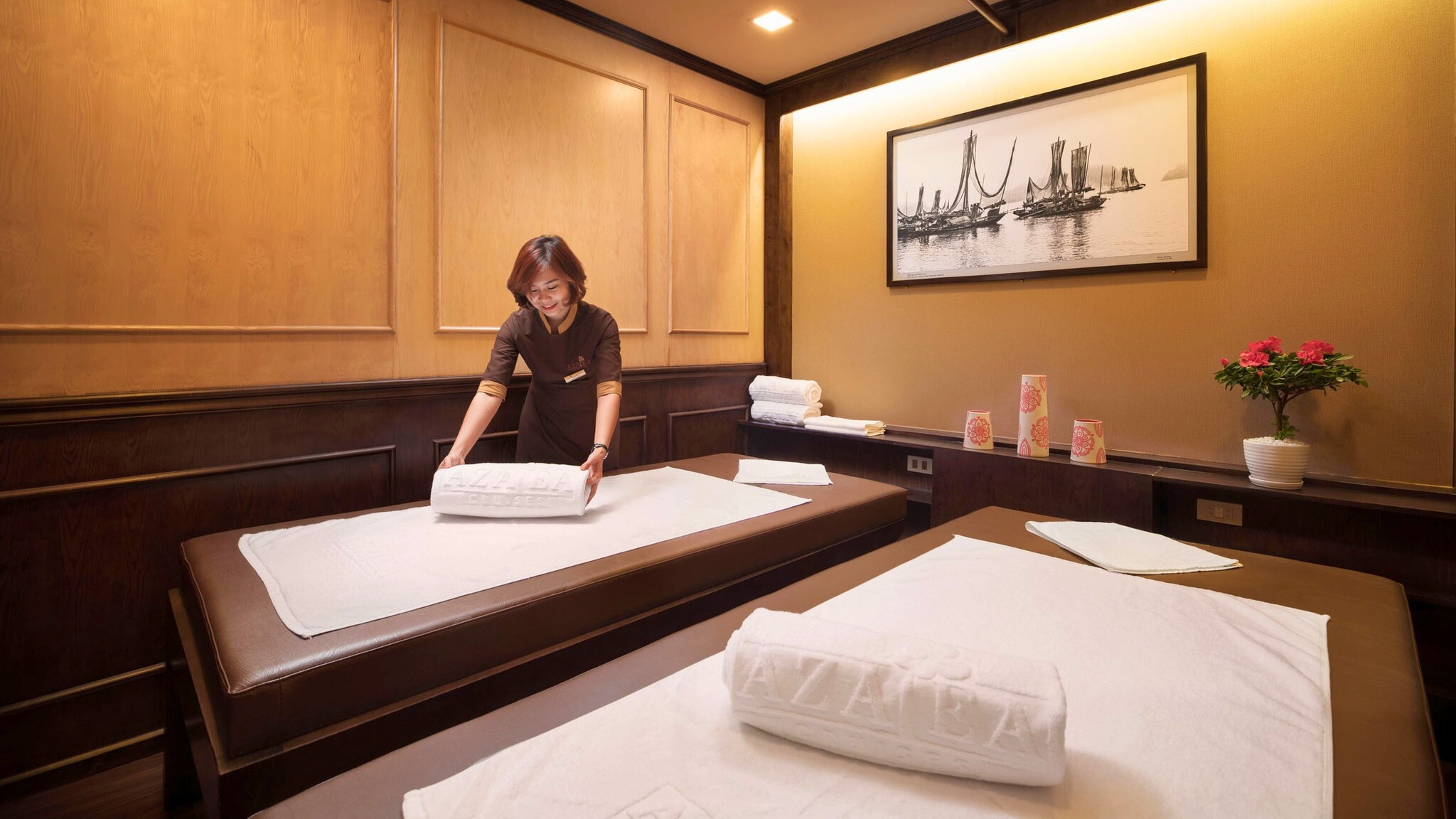 Enjoy a wonderfully soothing and sumptuous experience with various treatments at the spa