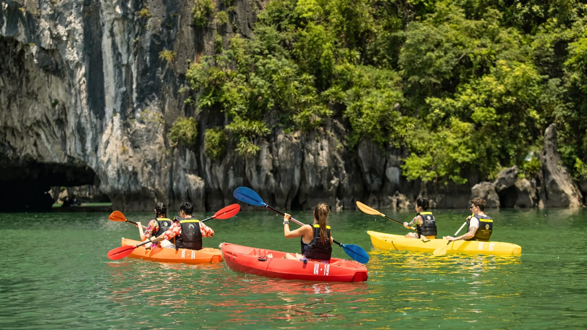 Discover the pretty bay