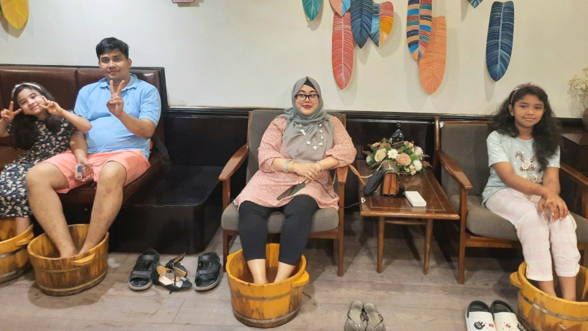 Ease your sore feet after a long day with a nice herbal foot bath after the dinner show