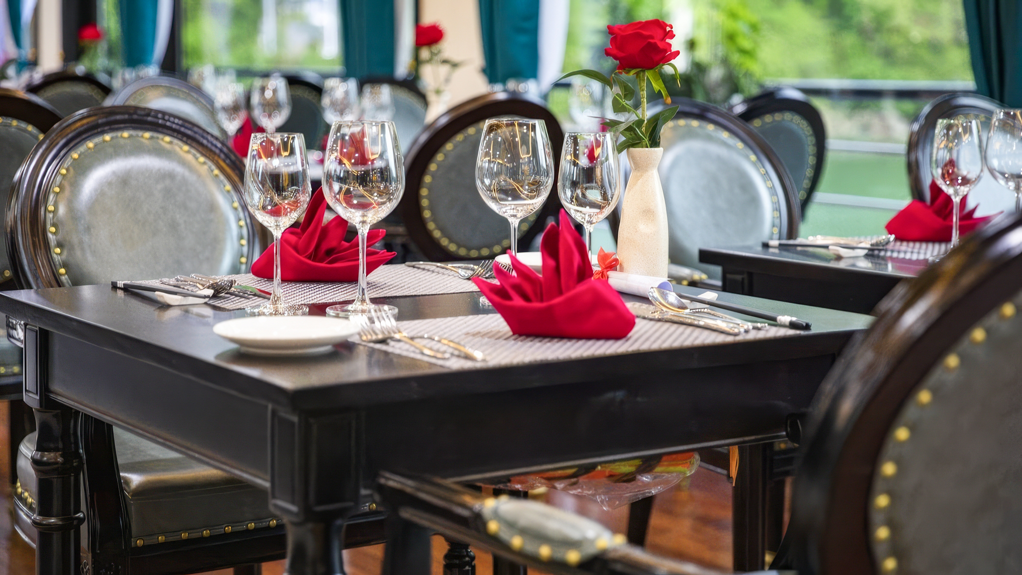 Pretty tables set up with all the minor touches for an enjoyable dining time