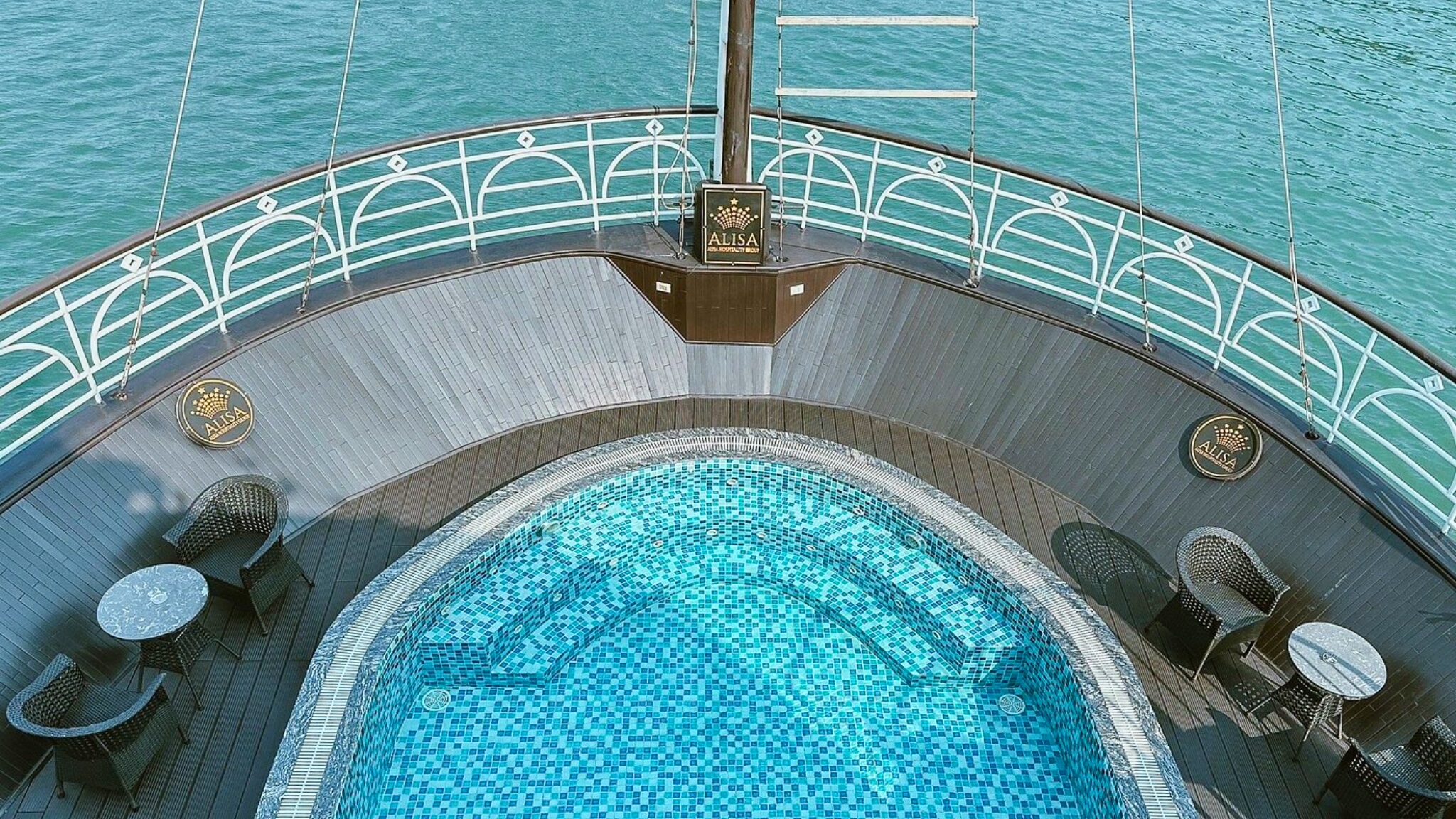 Spend a relaxing time at the swimming pool and outdoor lounge