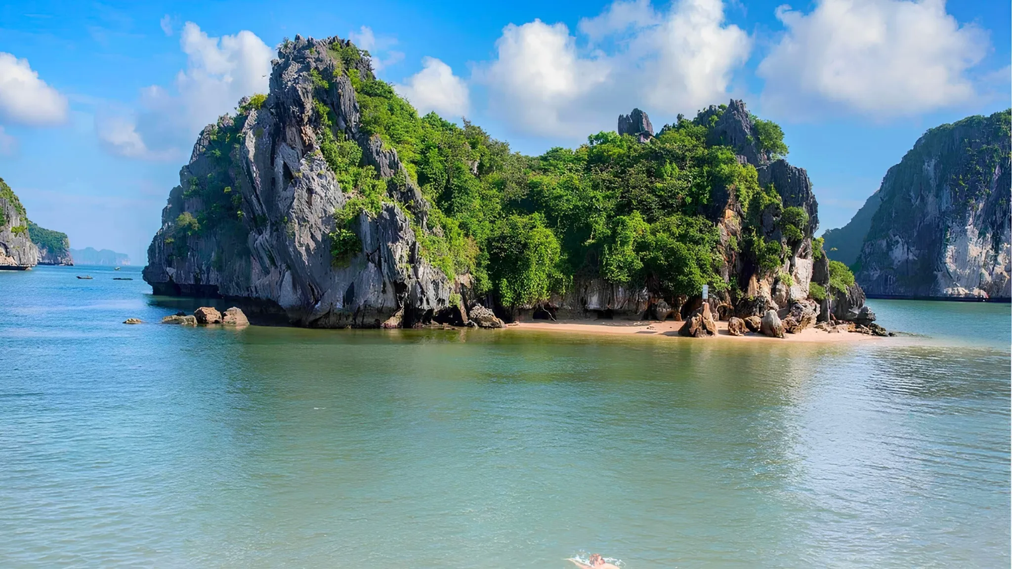 Pristine Ba Trai Dao Area