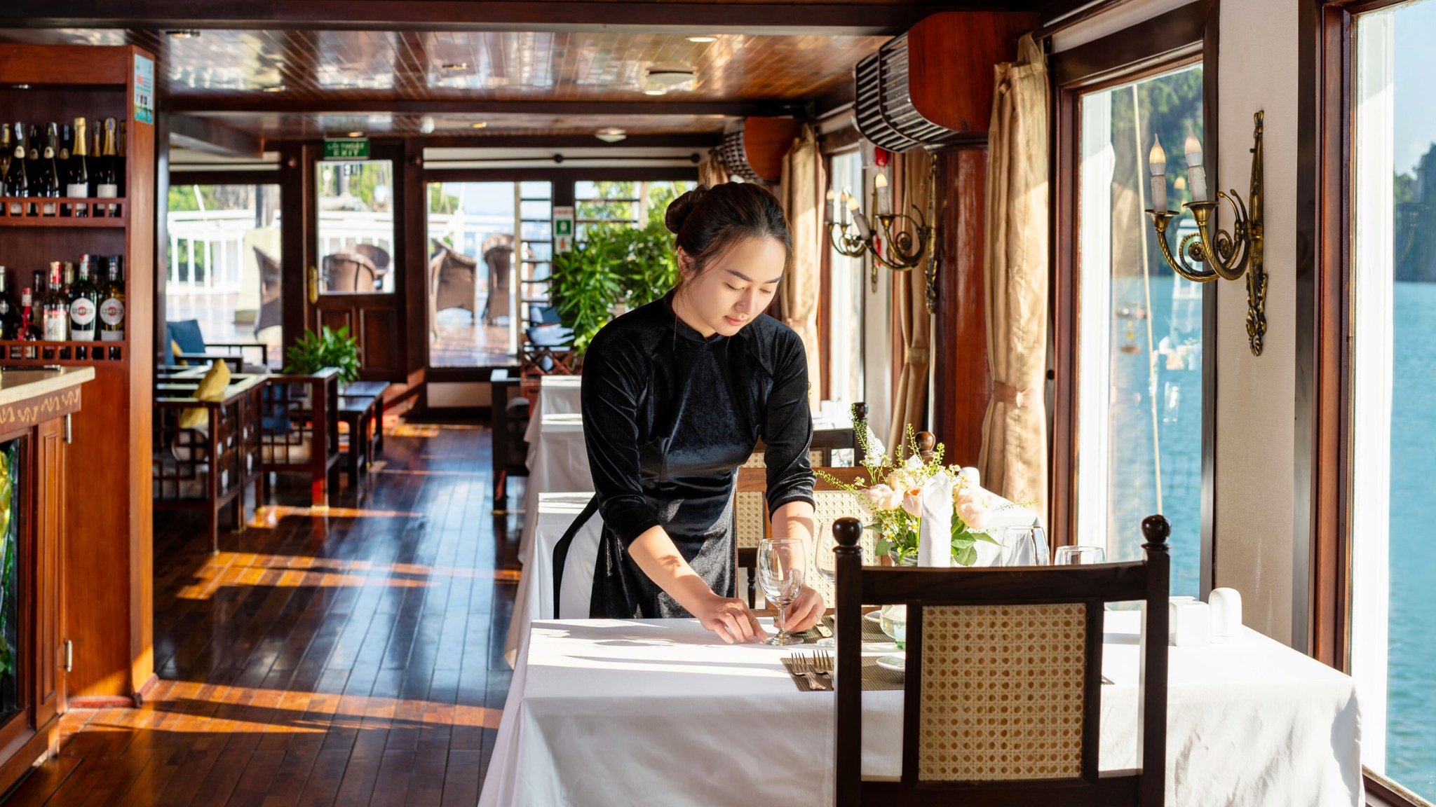 The professional crew always provides excellent service during your overnight stay.