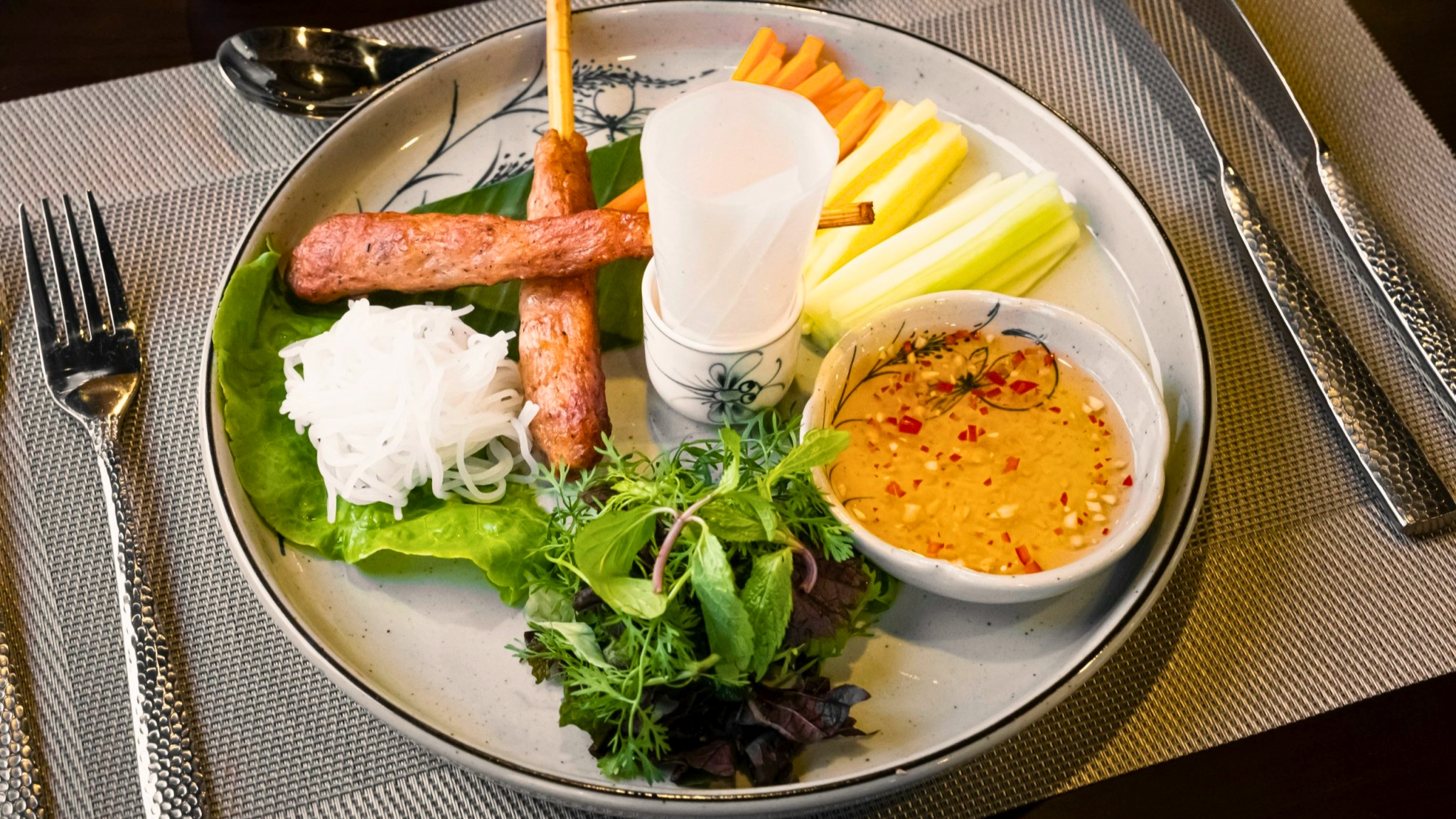 Savor the greatest Vietnamese culinary experience with an exquisite menu onboard