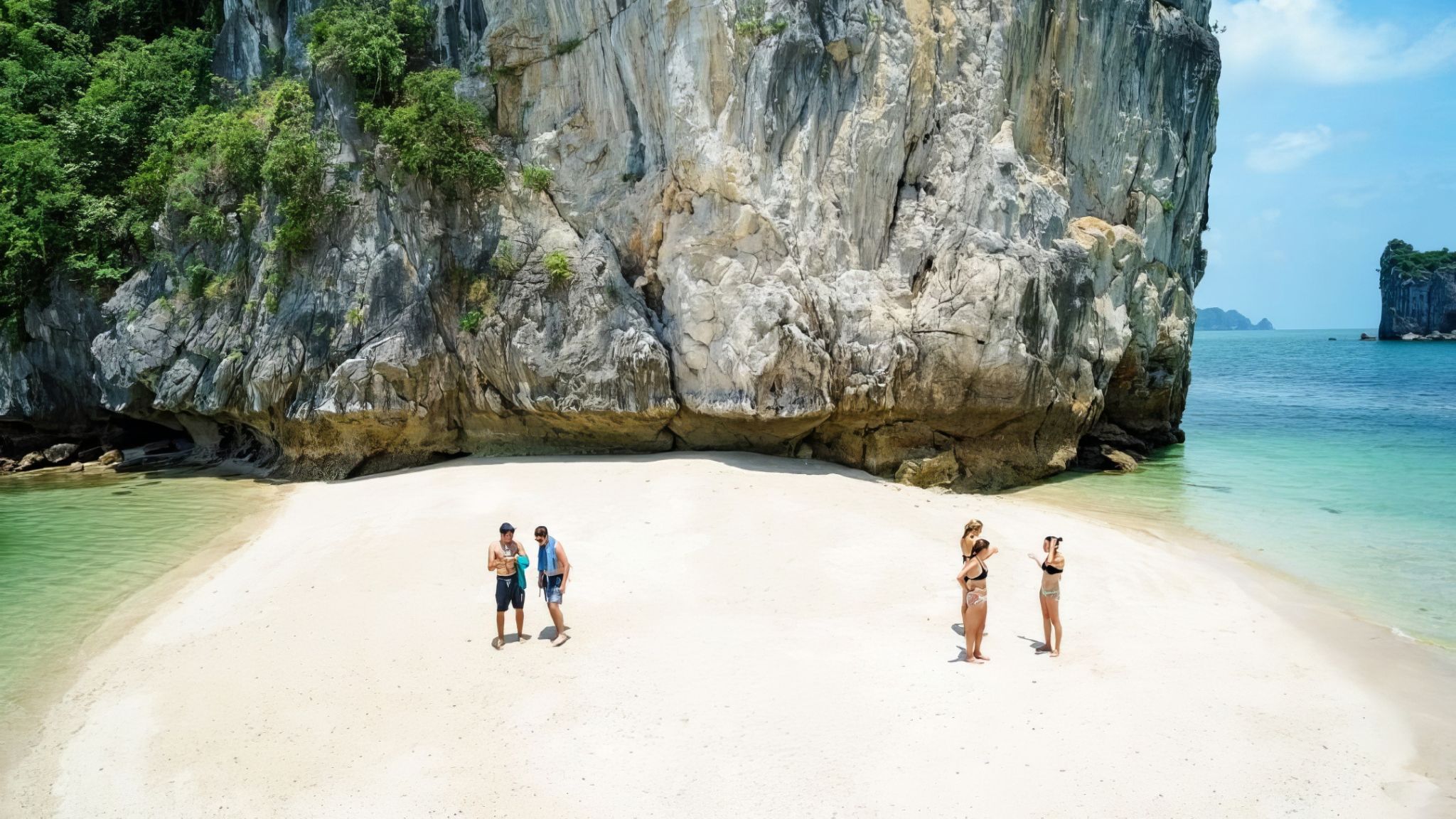 Ba Trai Dao Beach offers the perfect setting for relaxation and rejuvenation