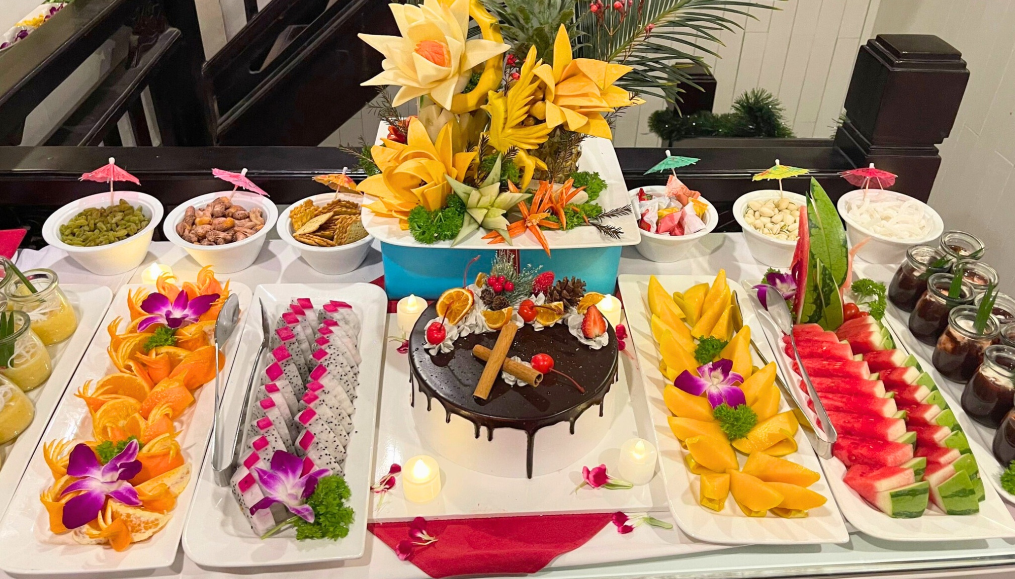 Enjoy various fruits and desserts during your buffet meals