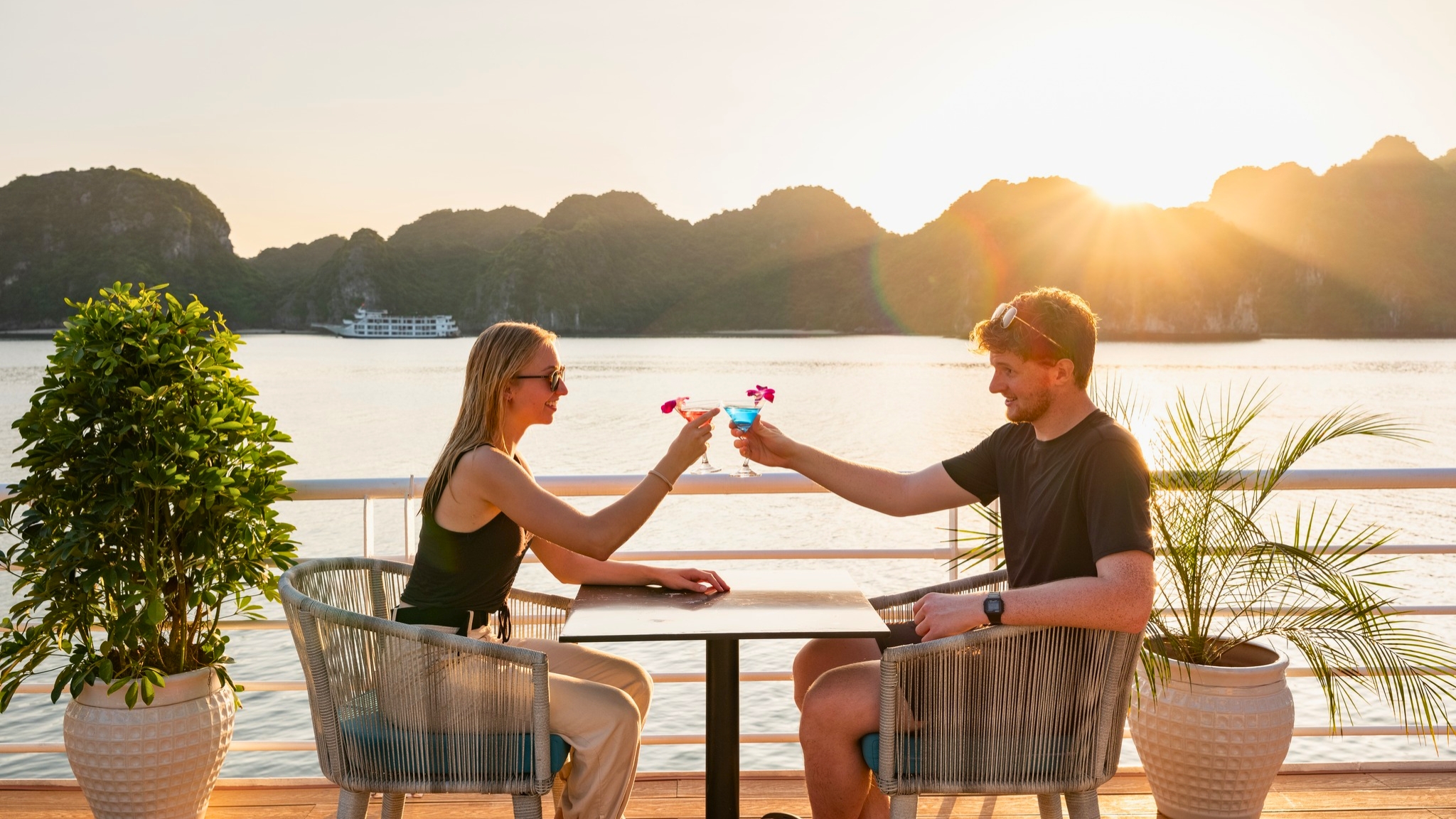Not only visiting hidden spots, Serenity Cruises also provides various onboard activities.